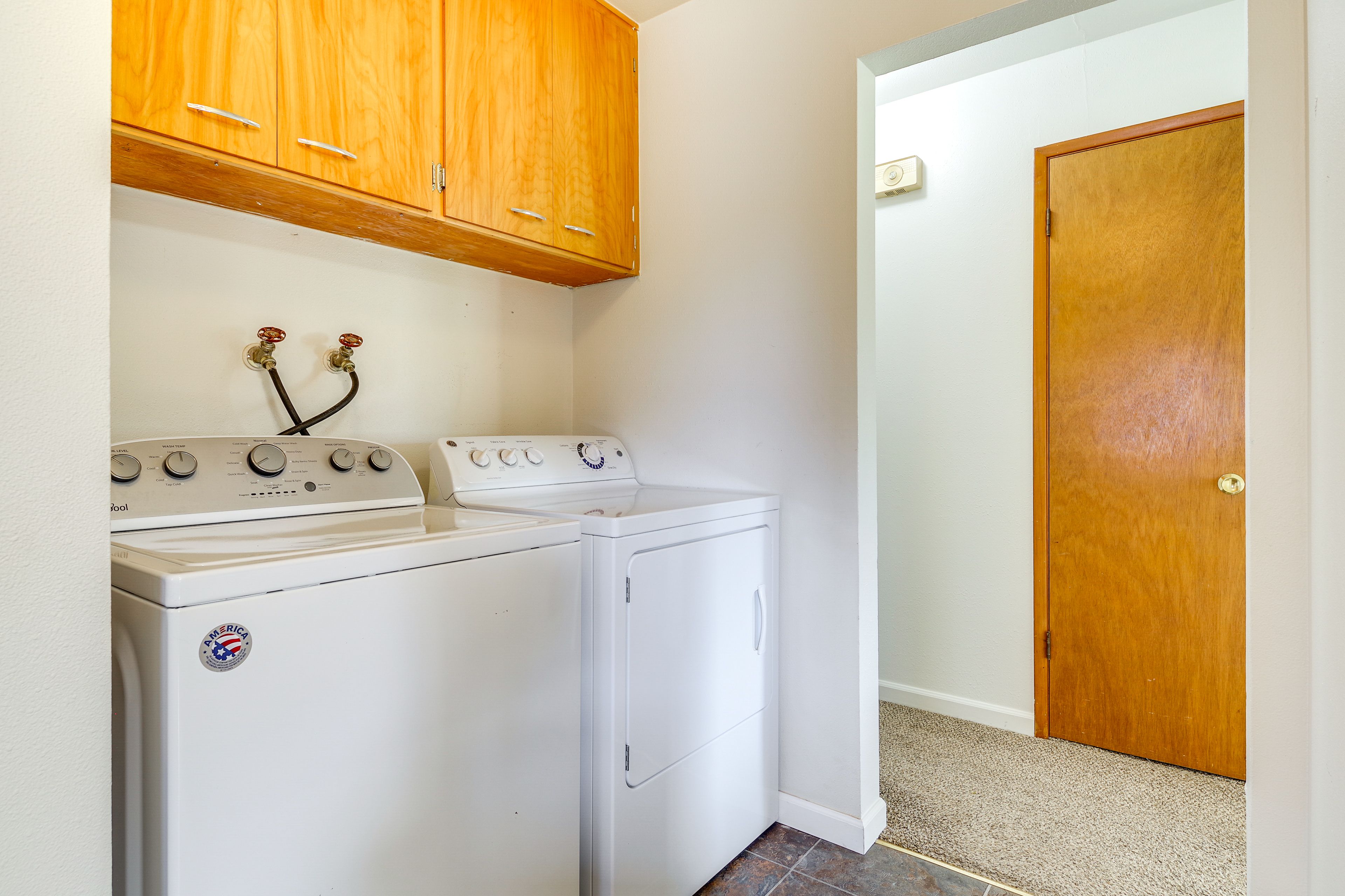 Laundry Room | Washer & Dryer