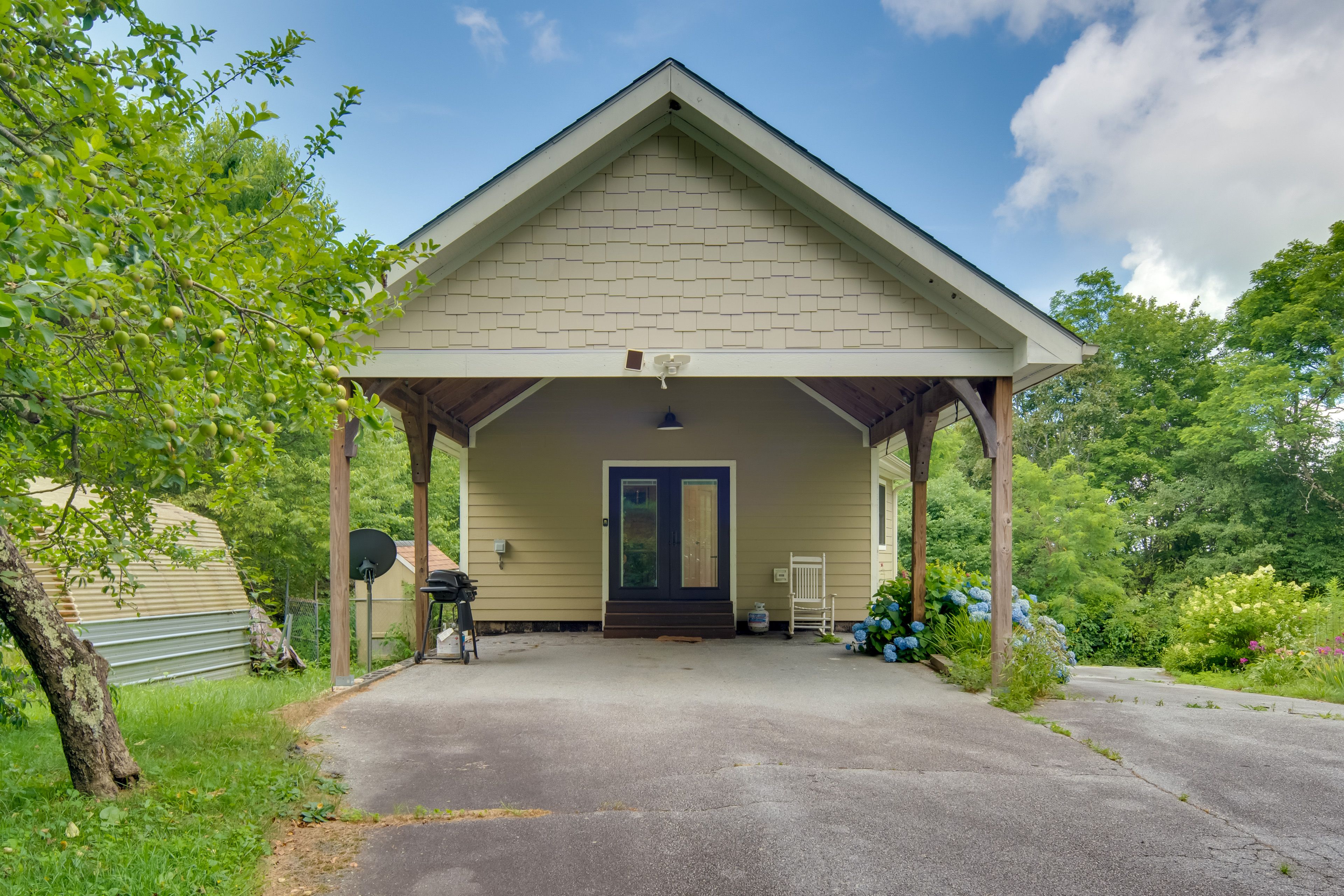 Guest House Exterior | Steps Required