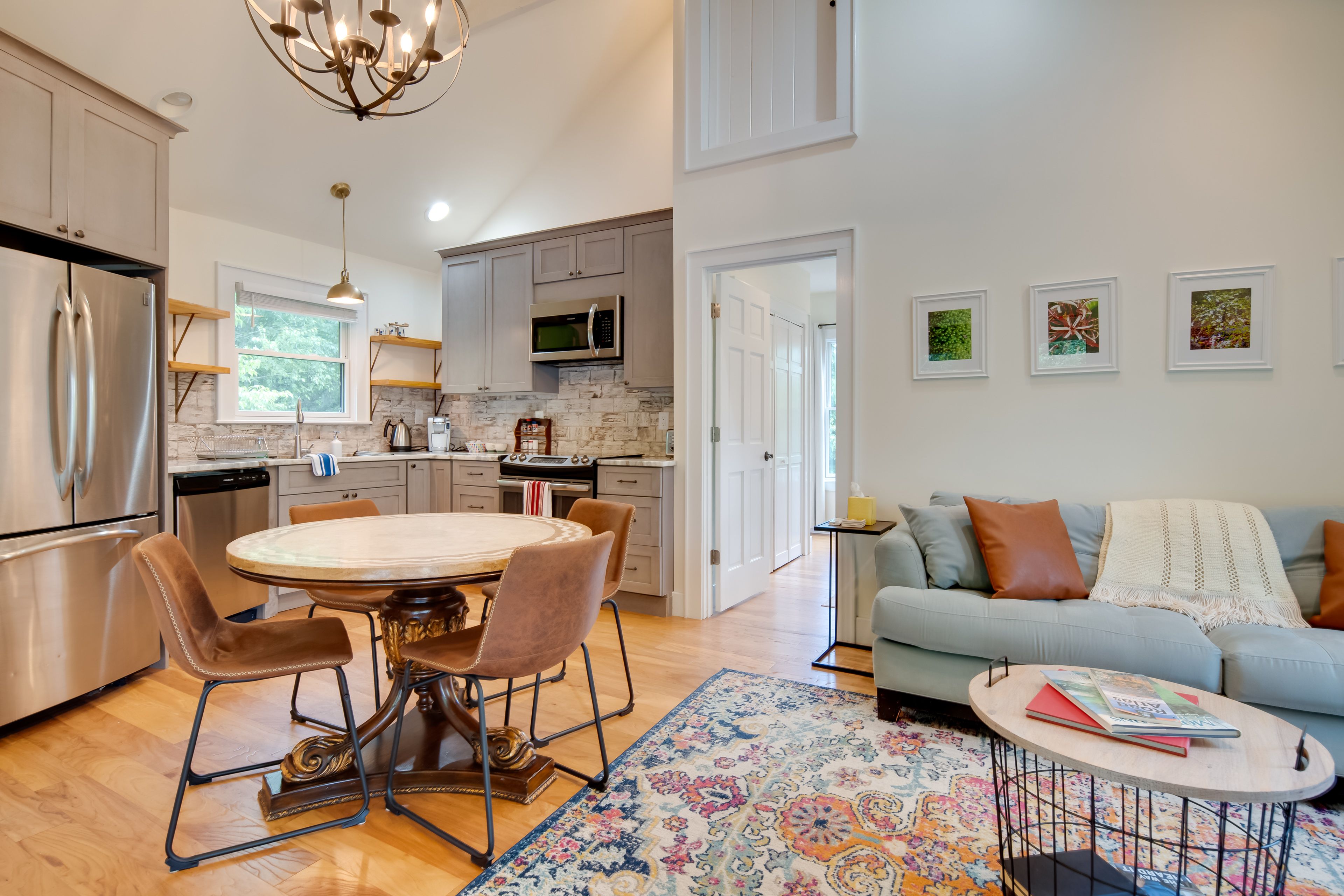 Guest House | Dining Area | Living Area | Single-Story Unit