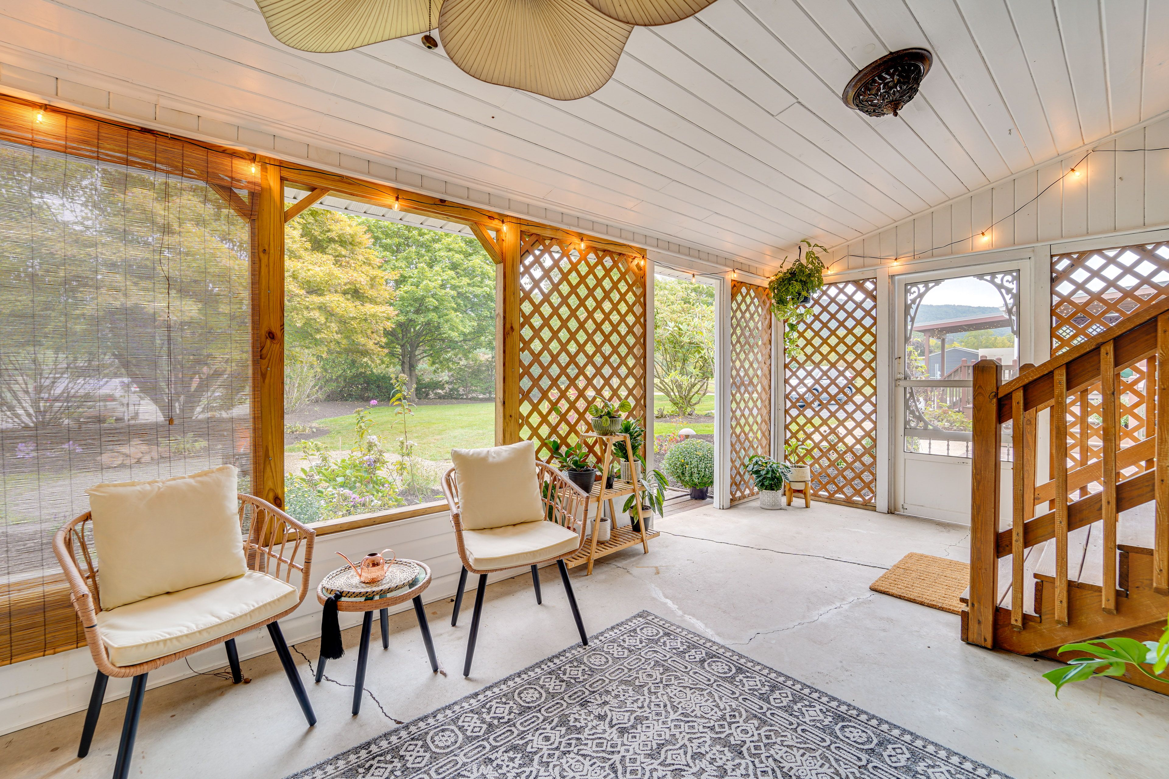 Screened-In Porch | Spacious Outdoor Area | Deck | Wood-Burning Fire Pit