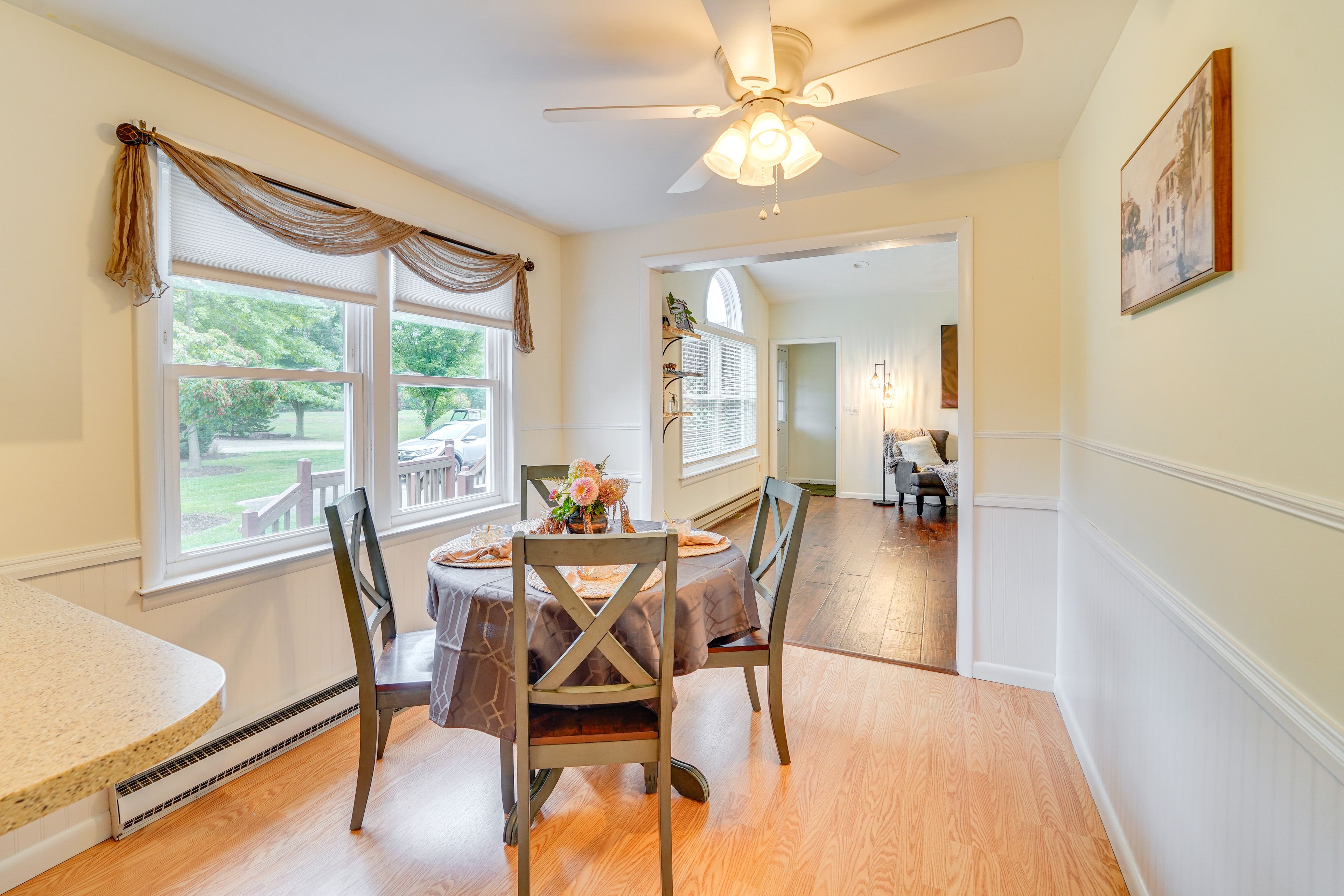 Dining Table | Dishware/Flatware