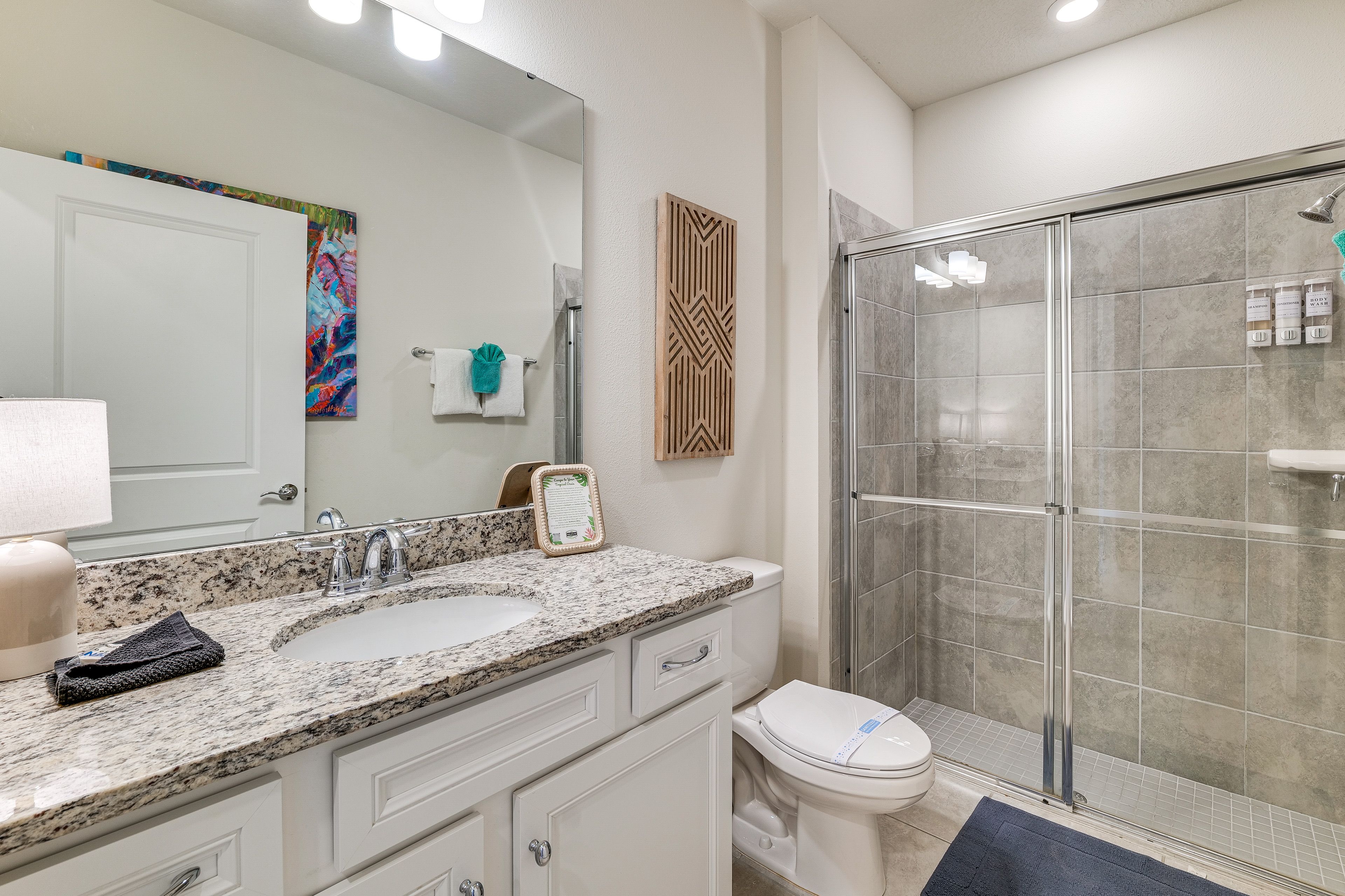 Bathroom | 1st Floor