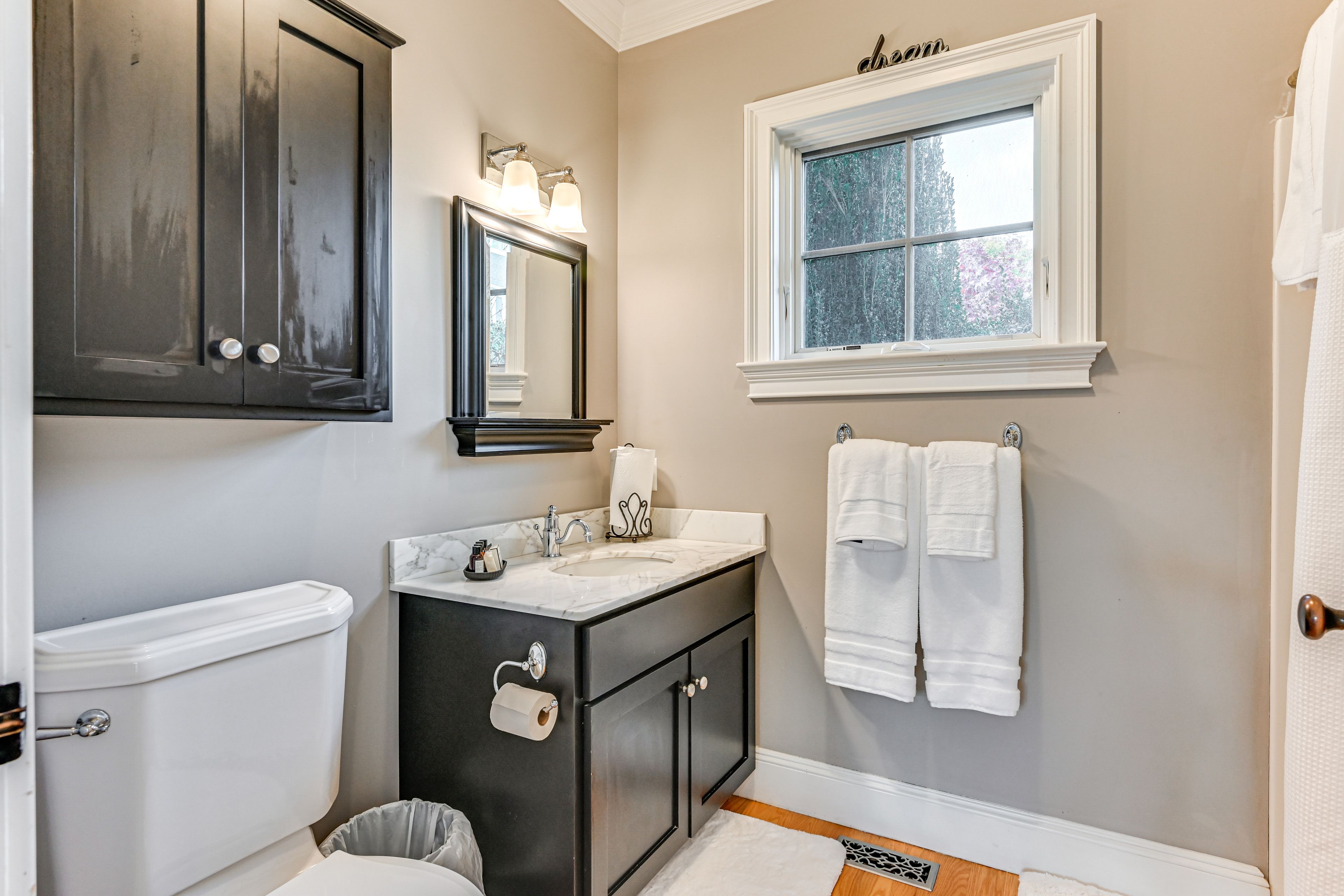 Full Bathroom | 1st Floor