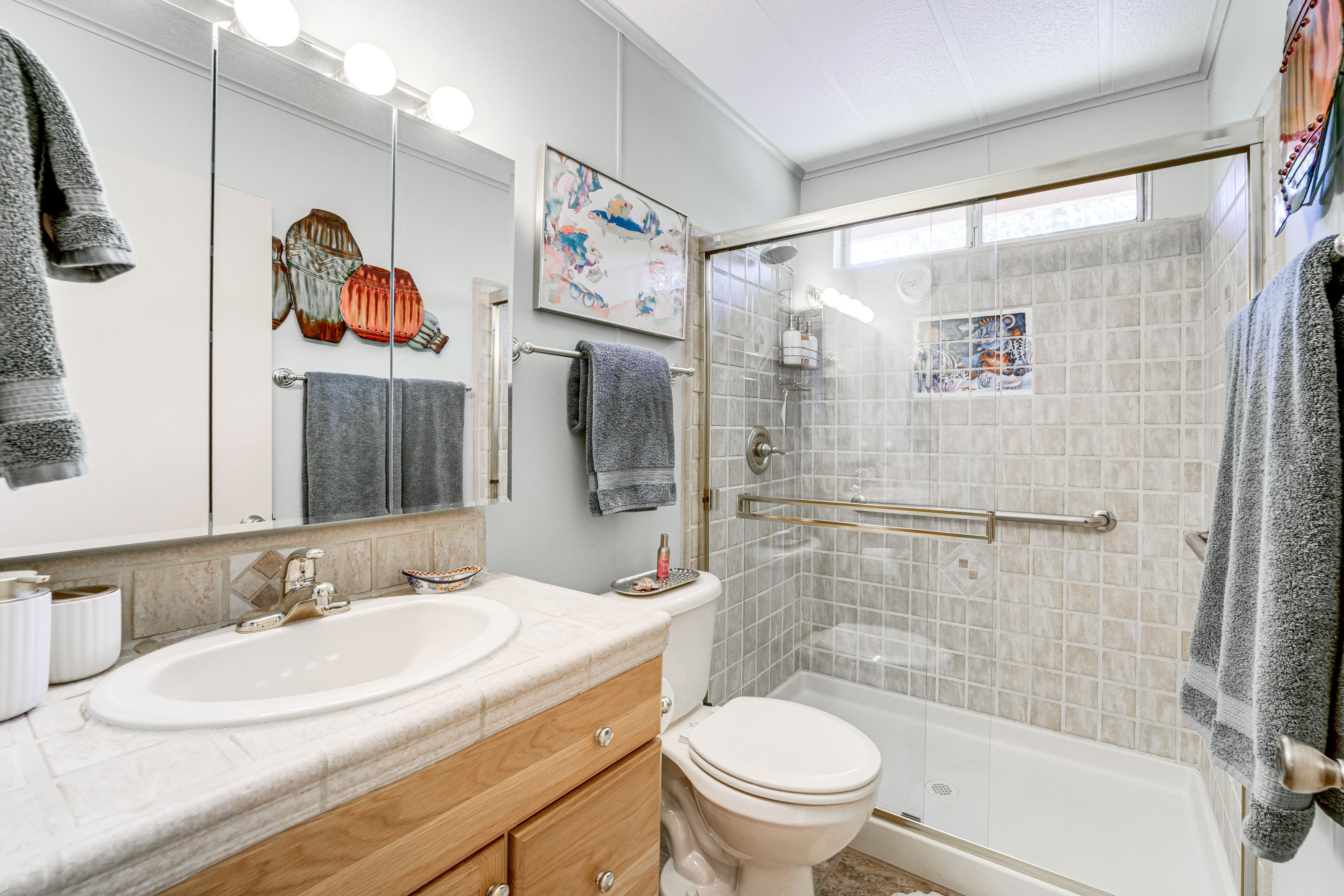 Full Bathroom