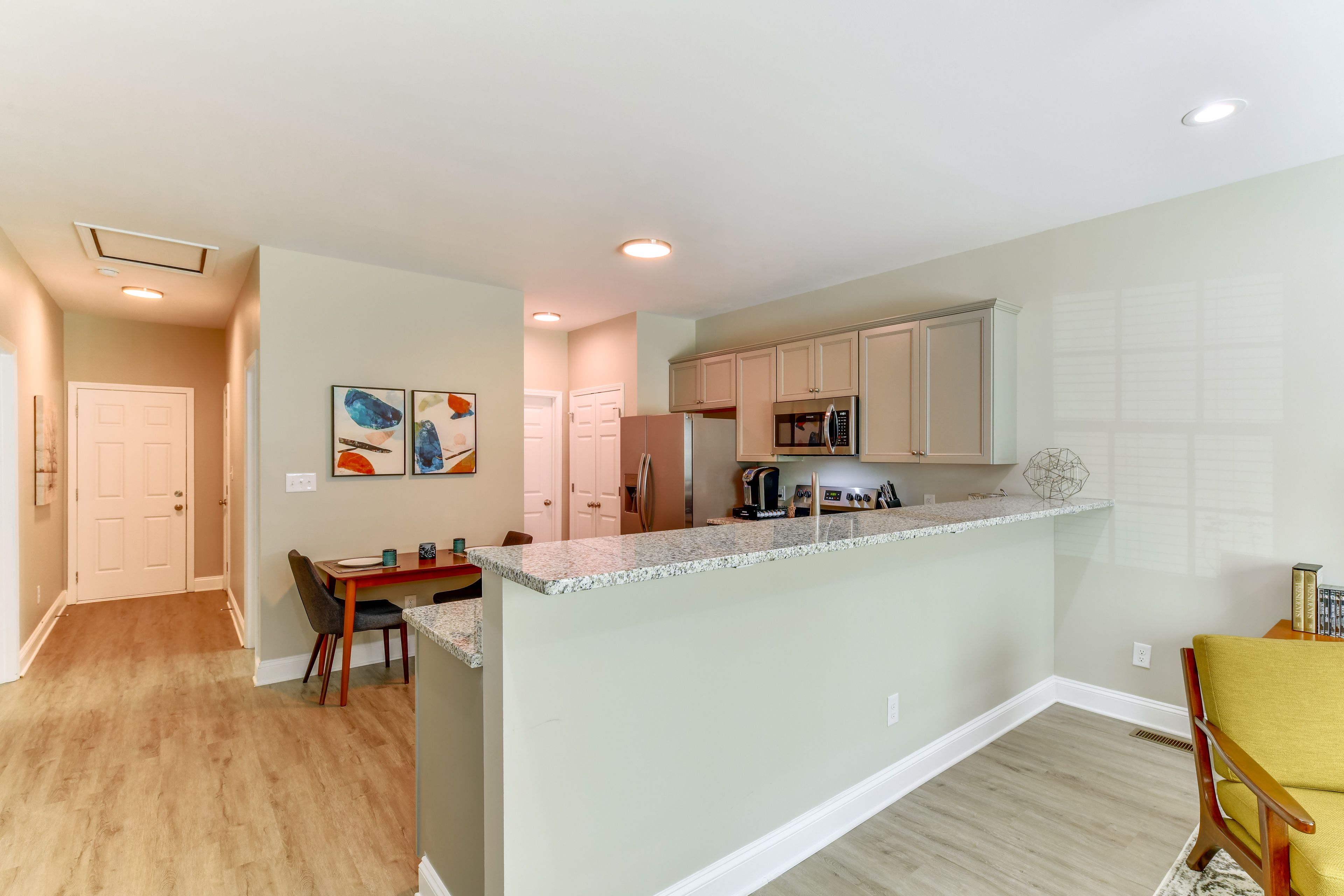 Kitchen | Refrigerator | Dishwasher