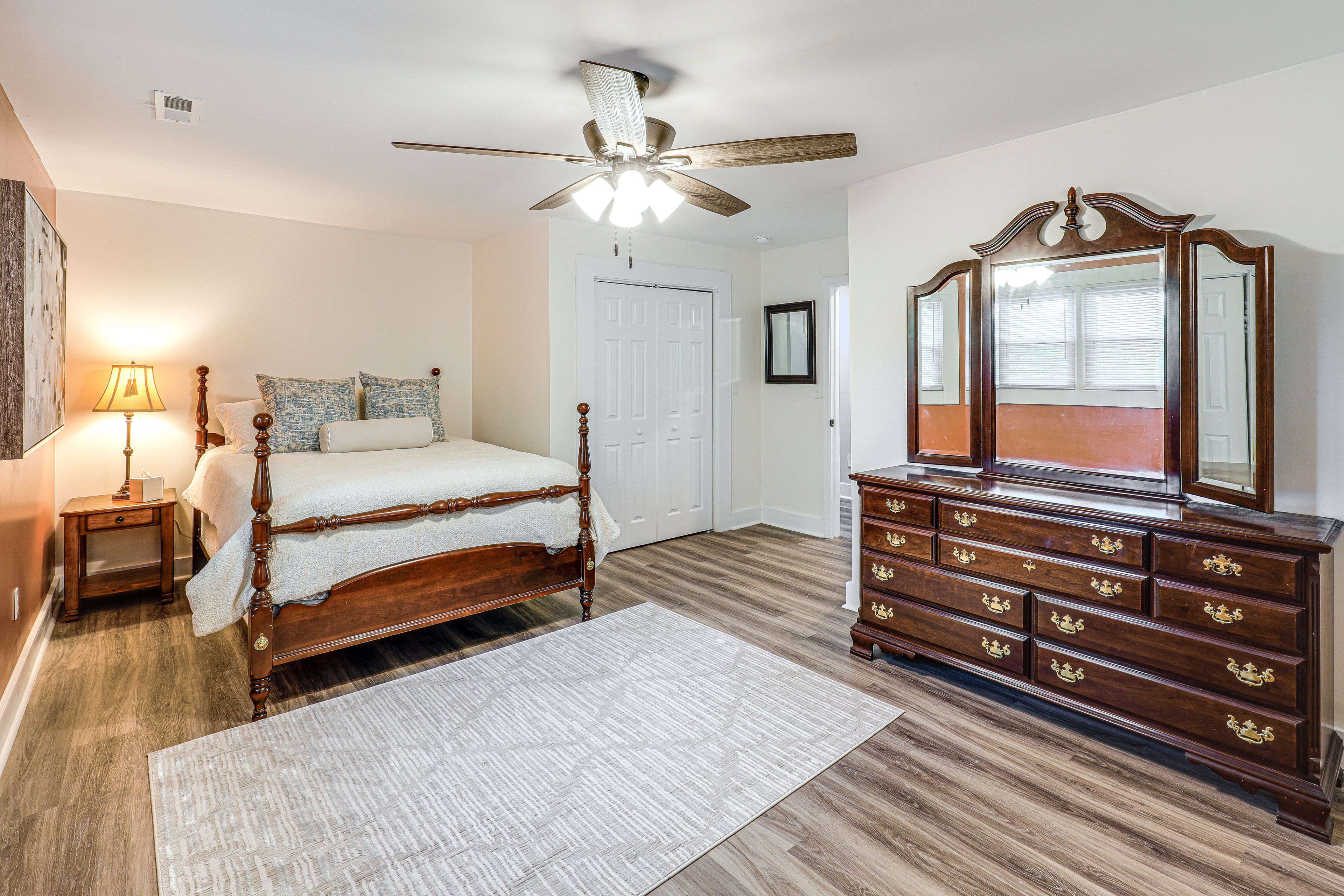 Bedroom 1 | Queen Bed | Linens Provided