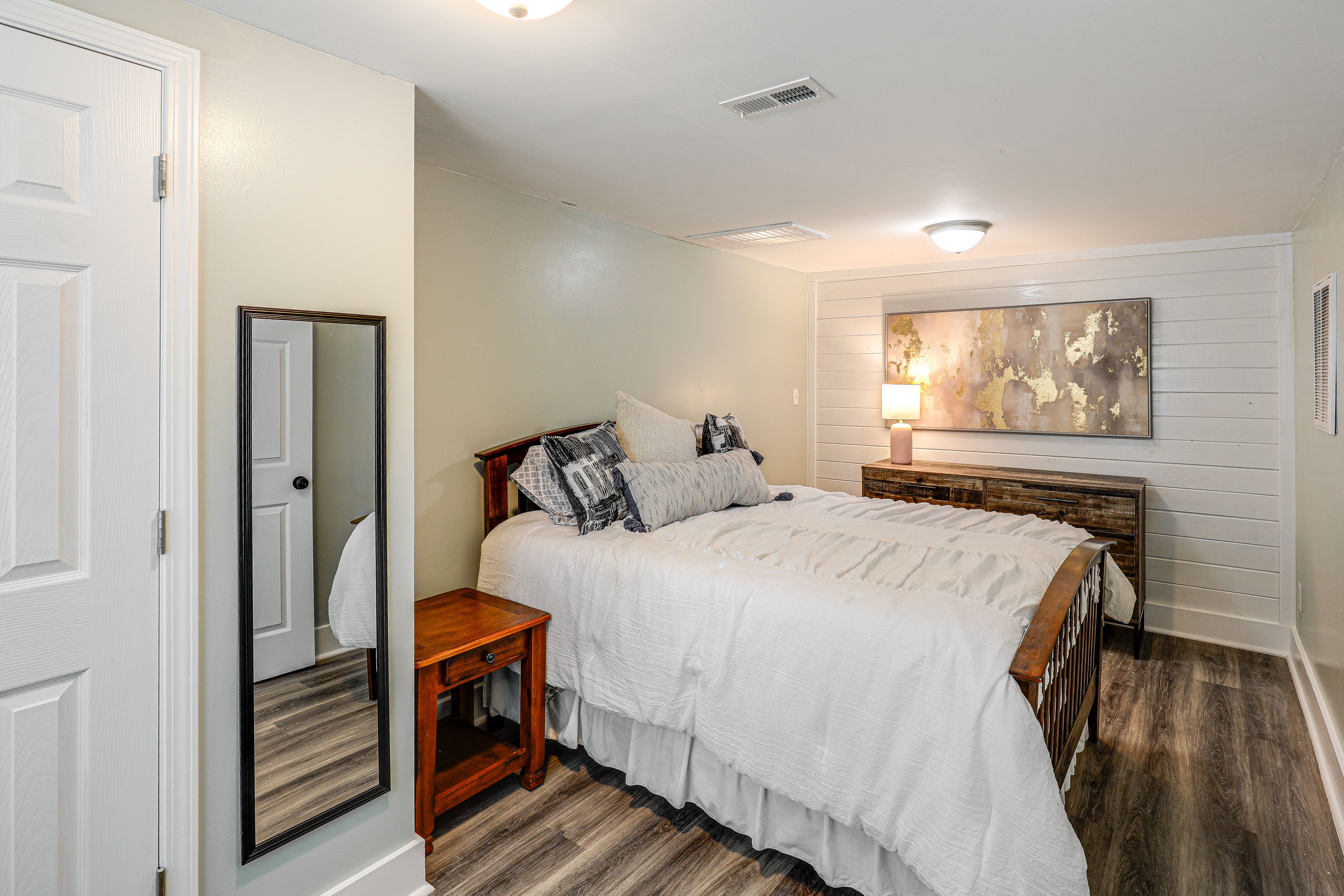Bedroom 4 | Queen Bed | Linens Provided