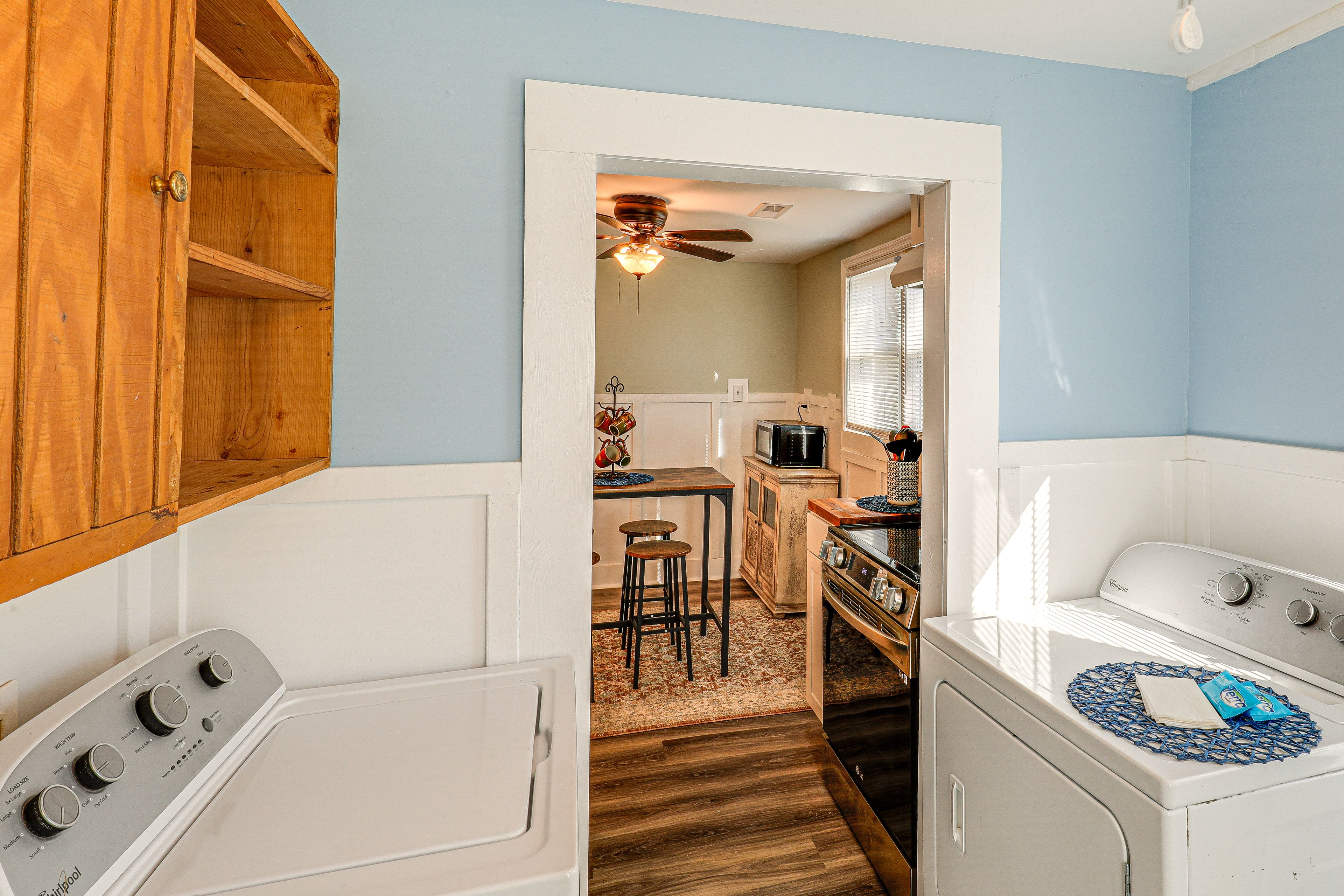 Laundry Room | Washer & Dryer