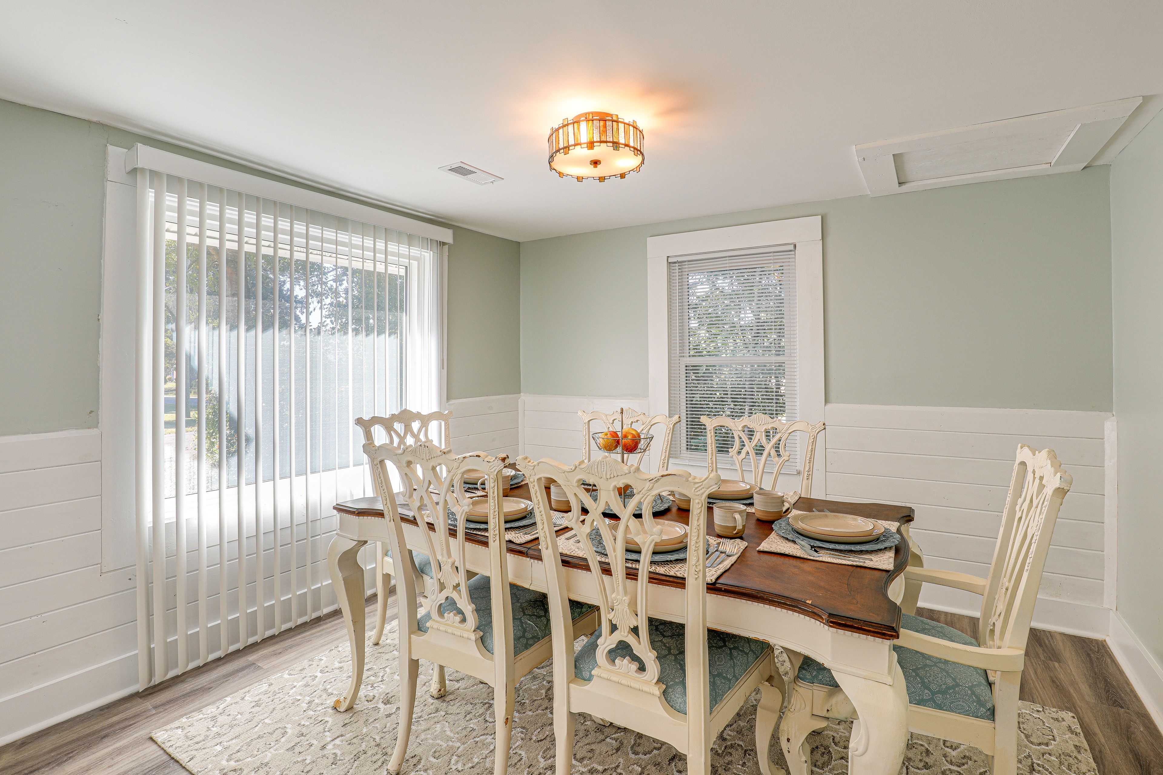 Dining Room | Dishware & Flatware