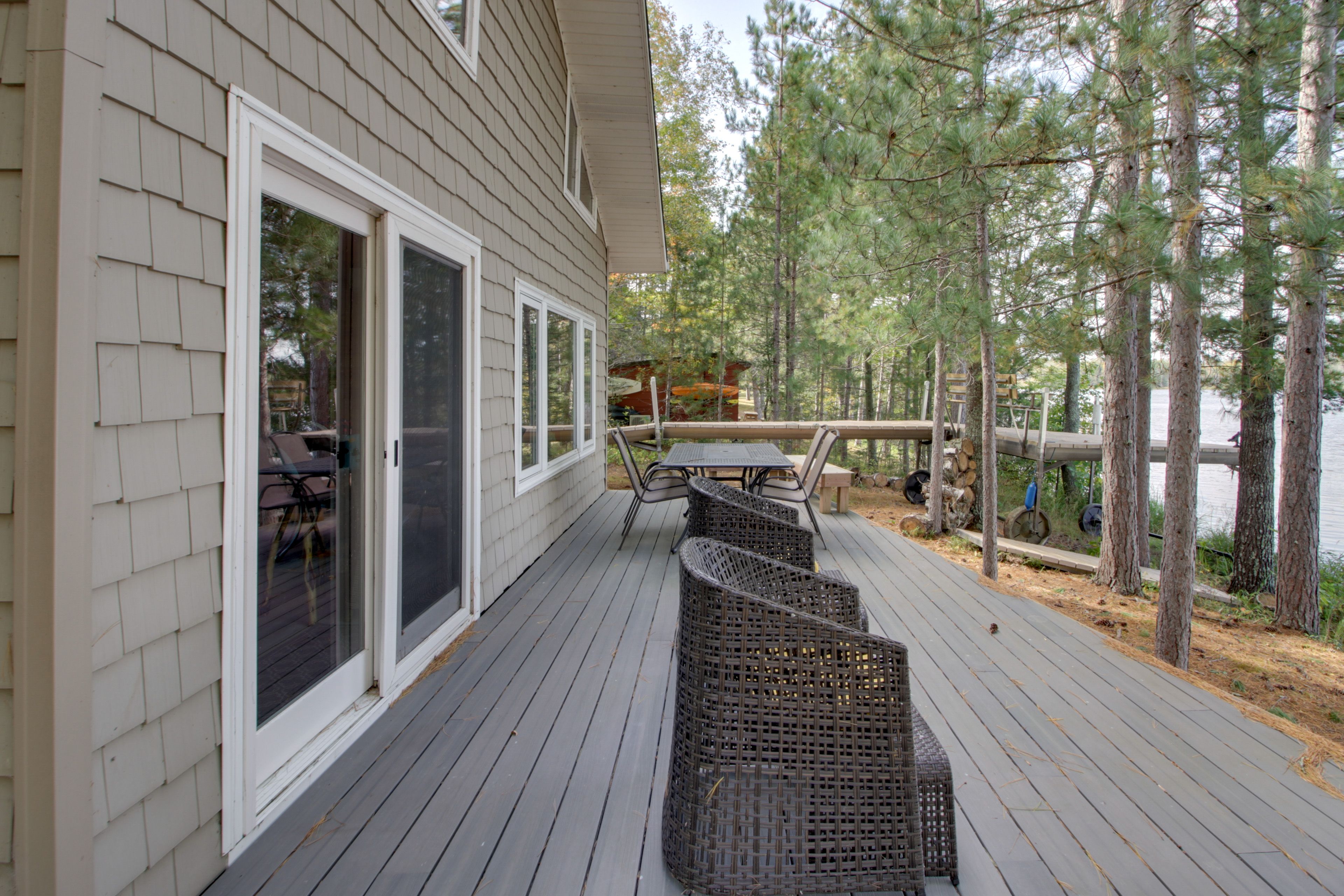 Deck | Outdoor Dining Area | Gas Grill