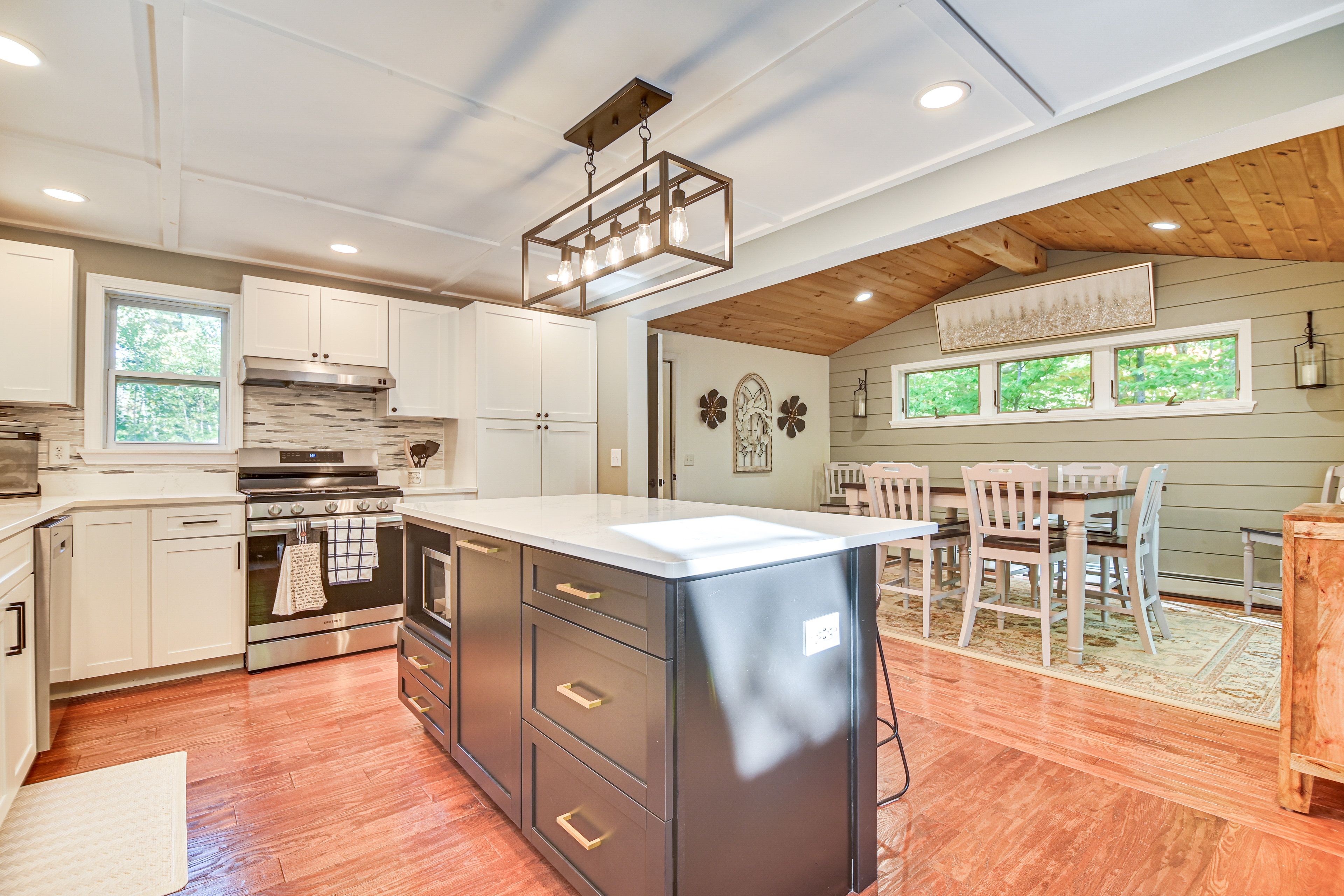 Kitchen | 1st Floor