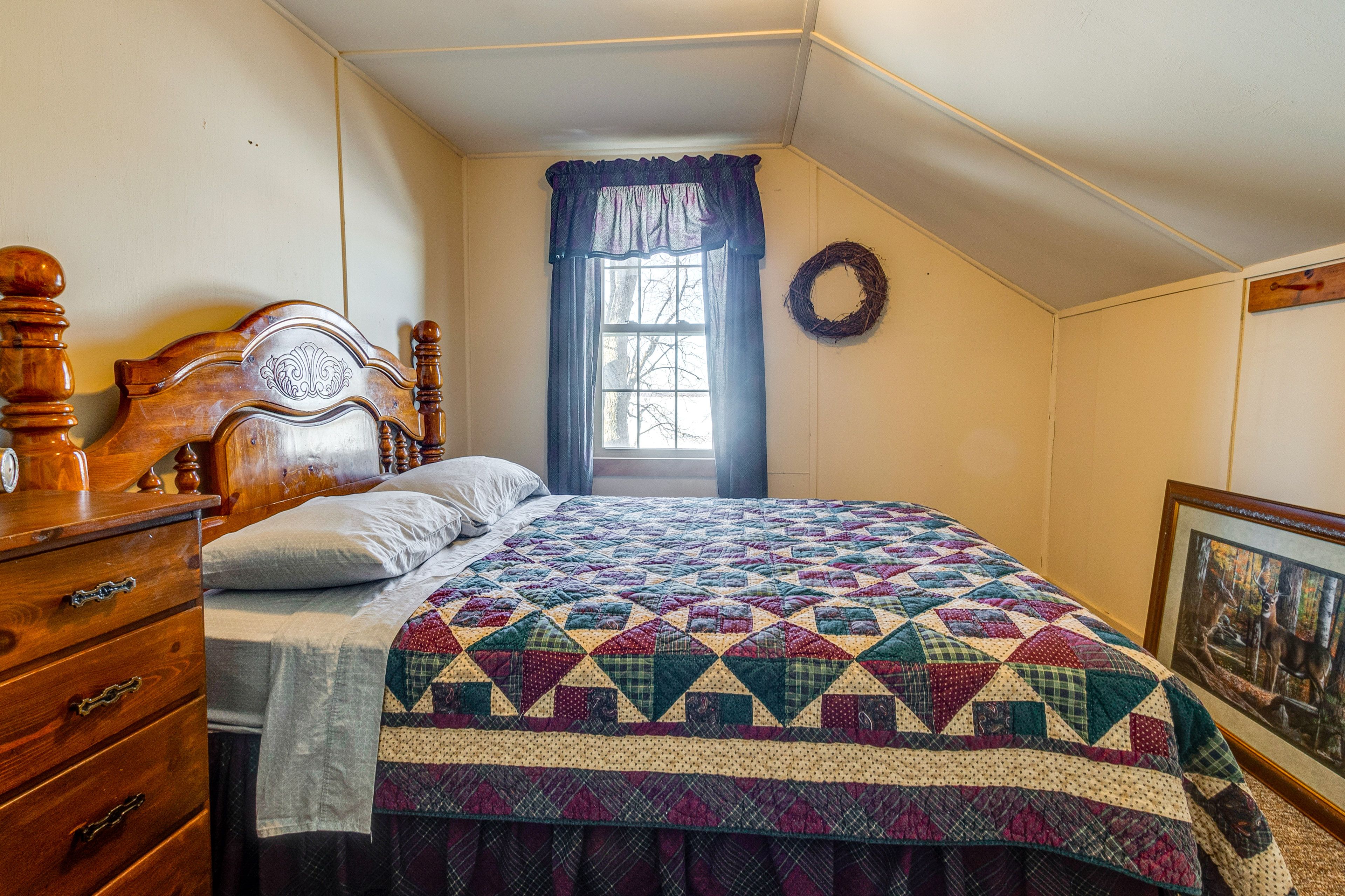Bedroom 2 | Queen Bed | 2nd Floor