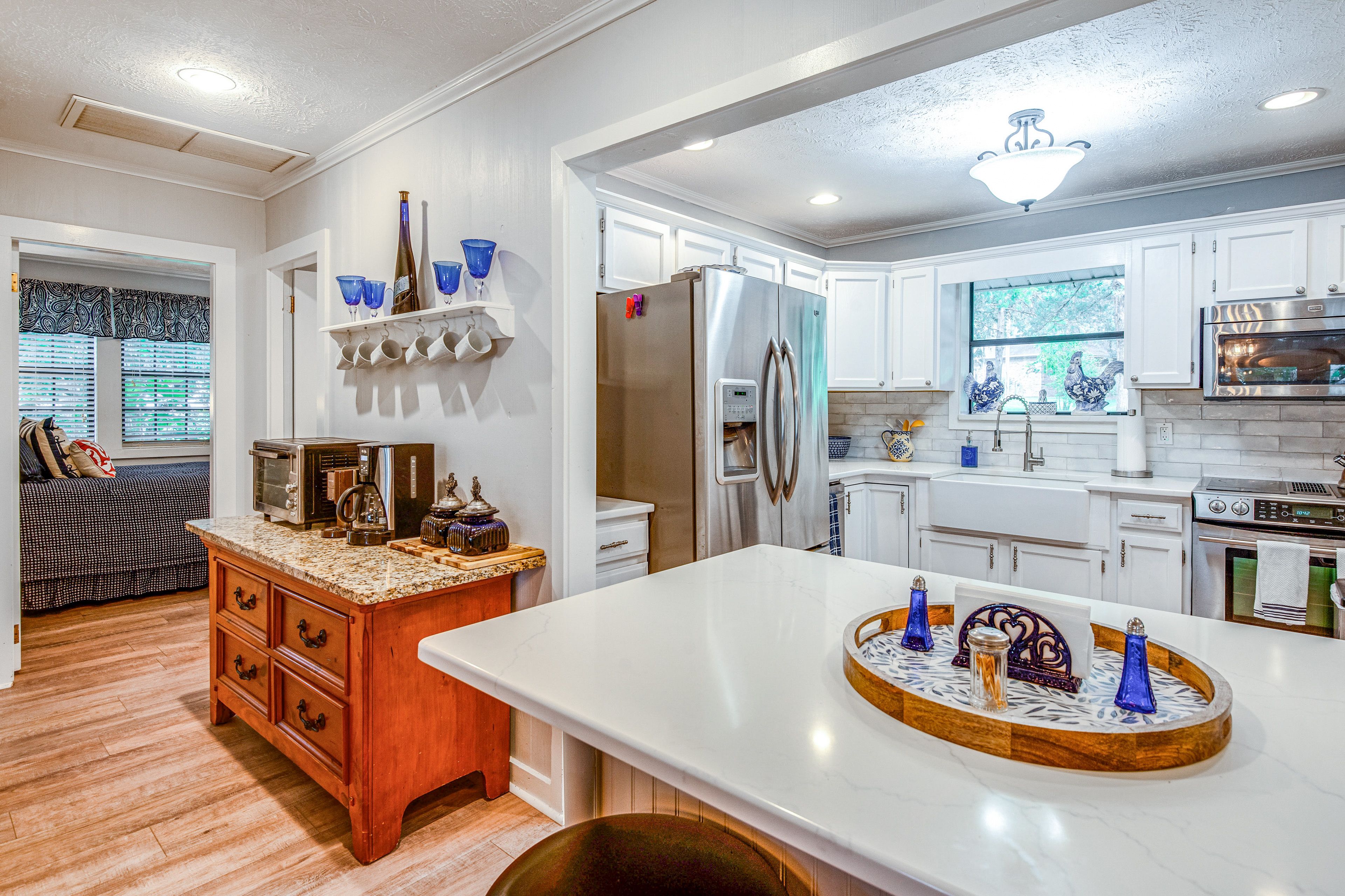 Kitchen | Coffee Bar | Air Fryer | 4-Person Dining Table | Dishware & Flatware
