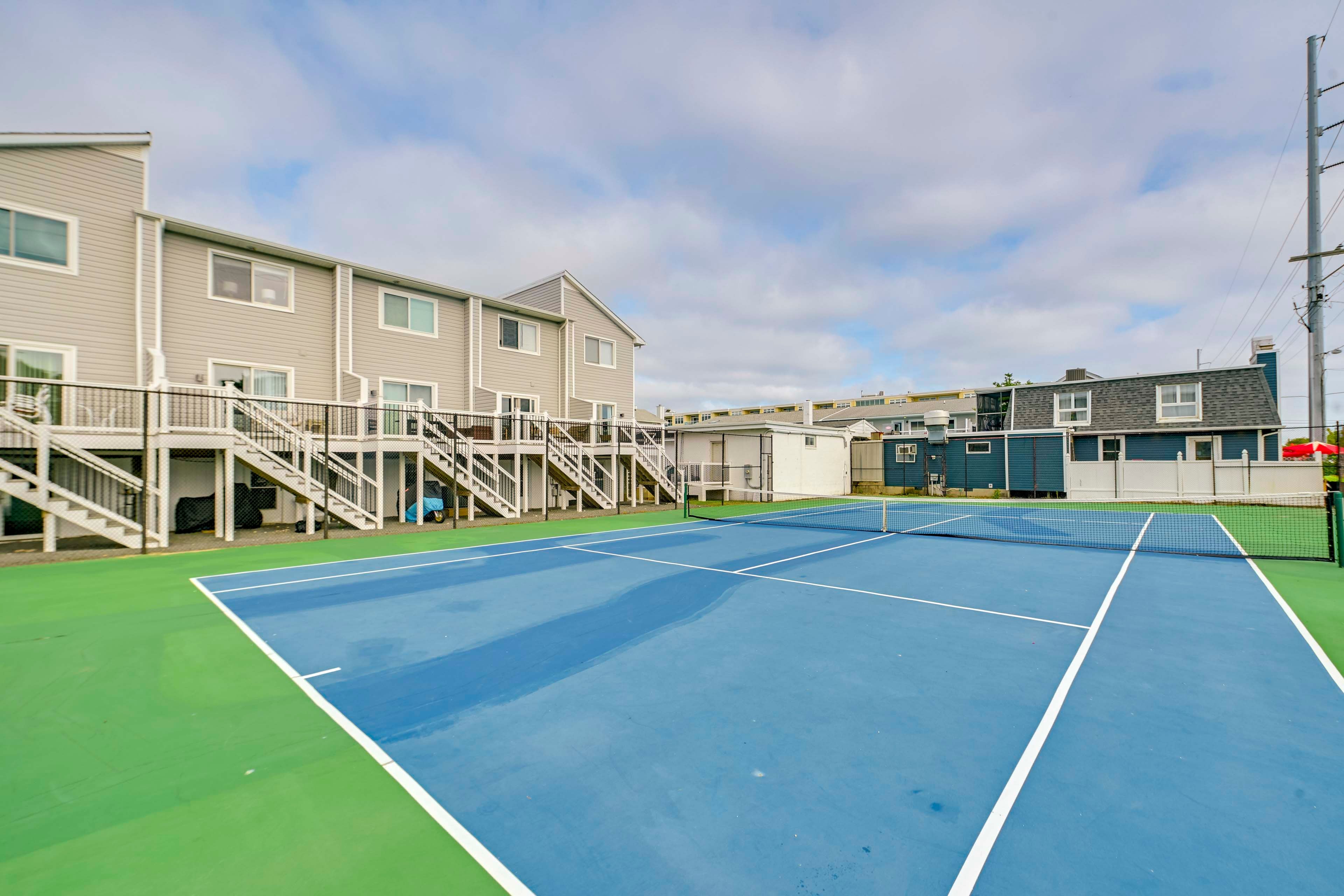 The Cove | Community Amenities | Tennis Court