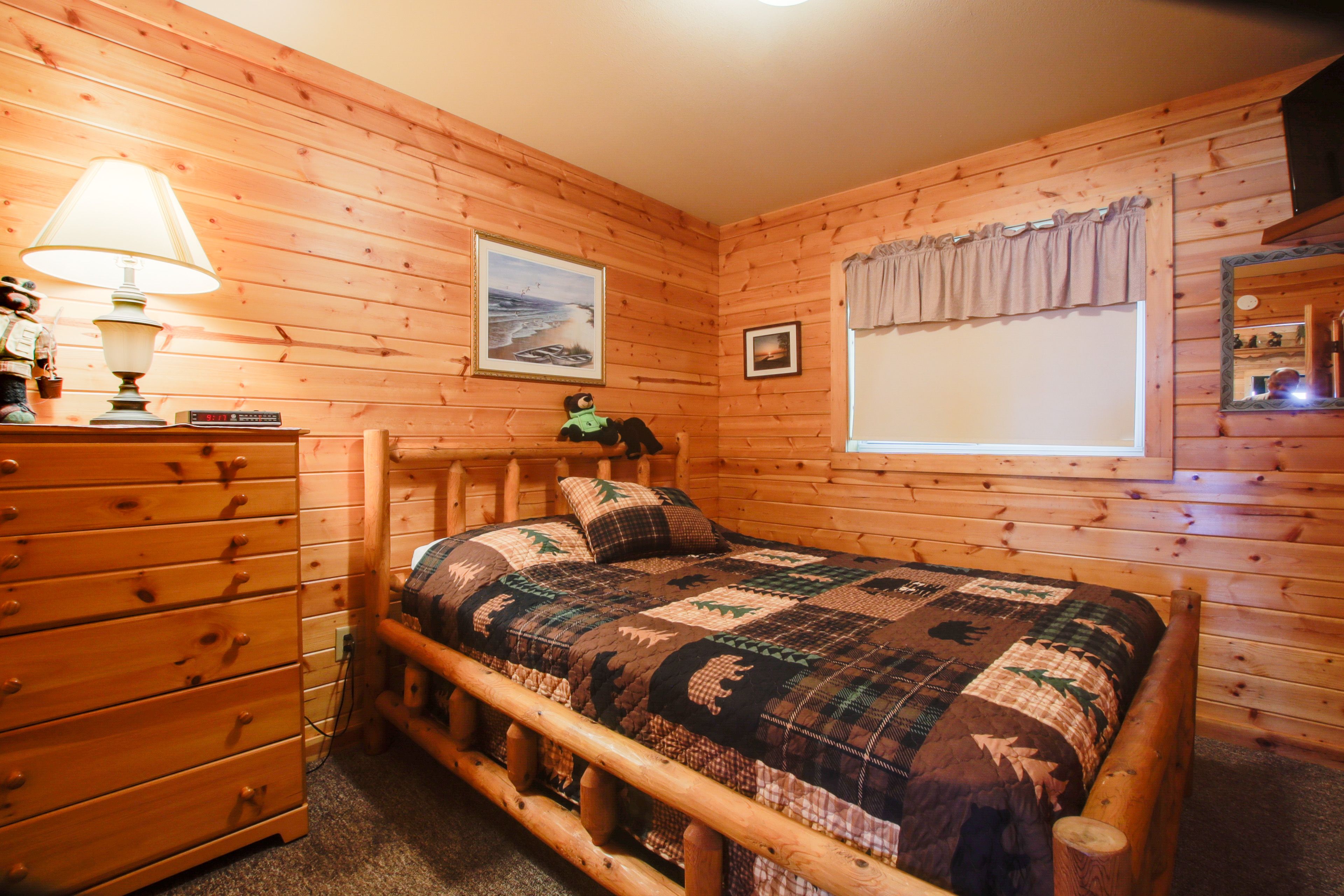 Bedroom 1 | Queen Bed | Linens Provided