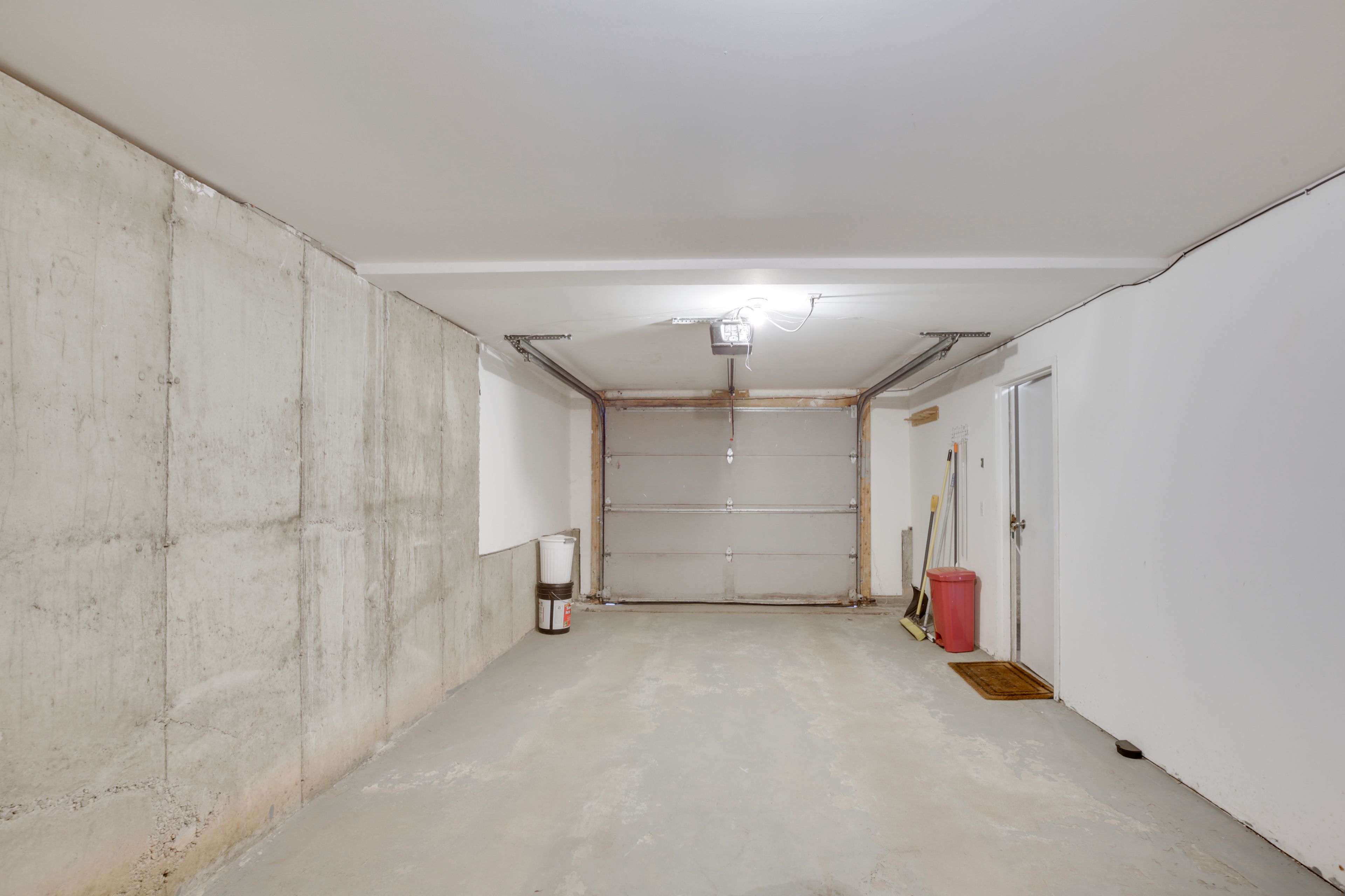 Garage | Basement | Ski Holder