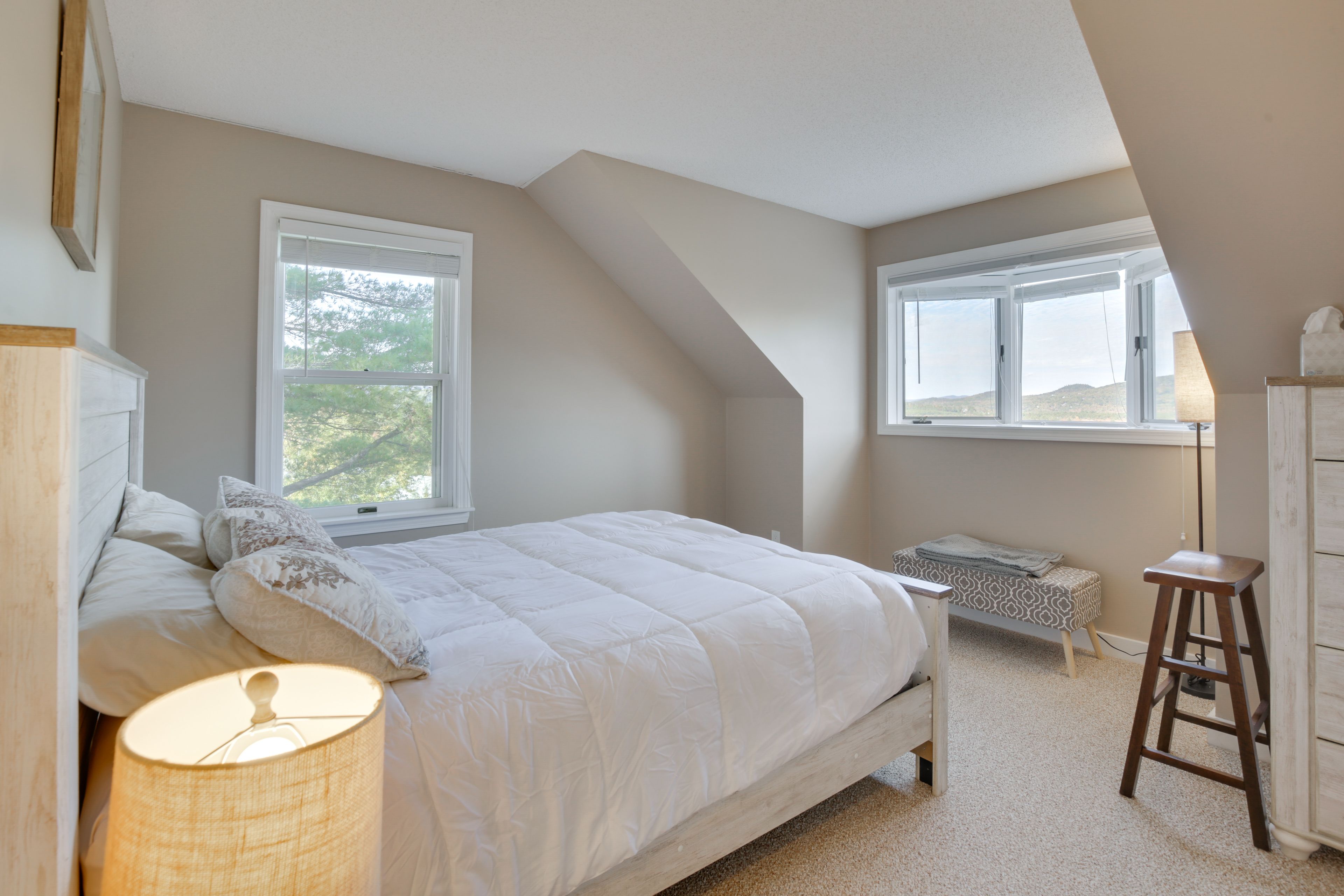 Bedroom 1 | Queen Bed | 2nd Floor | Linens Provided