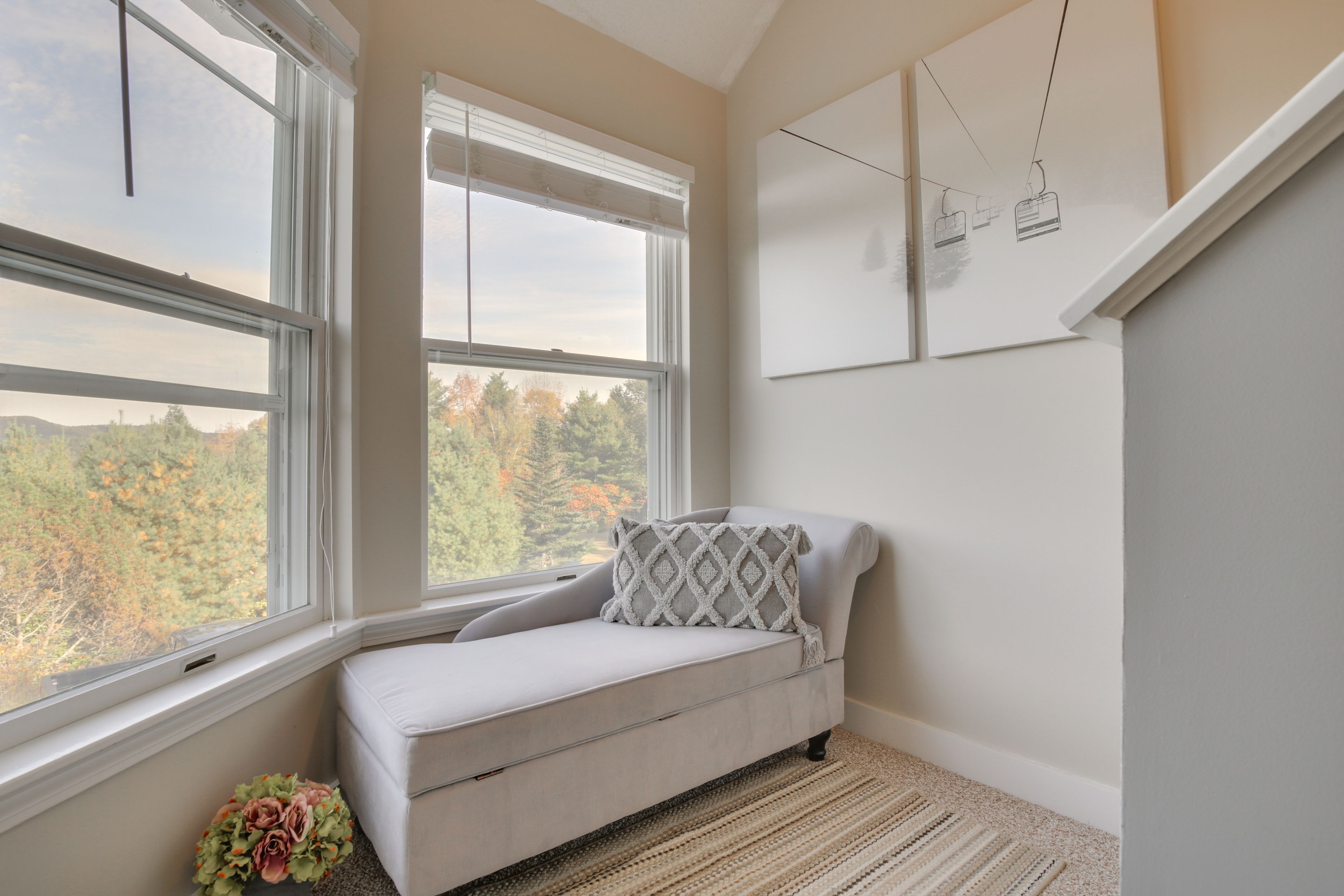 Mid-Stairway Landing | Mountain View