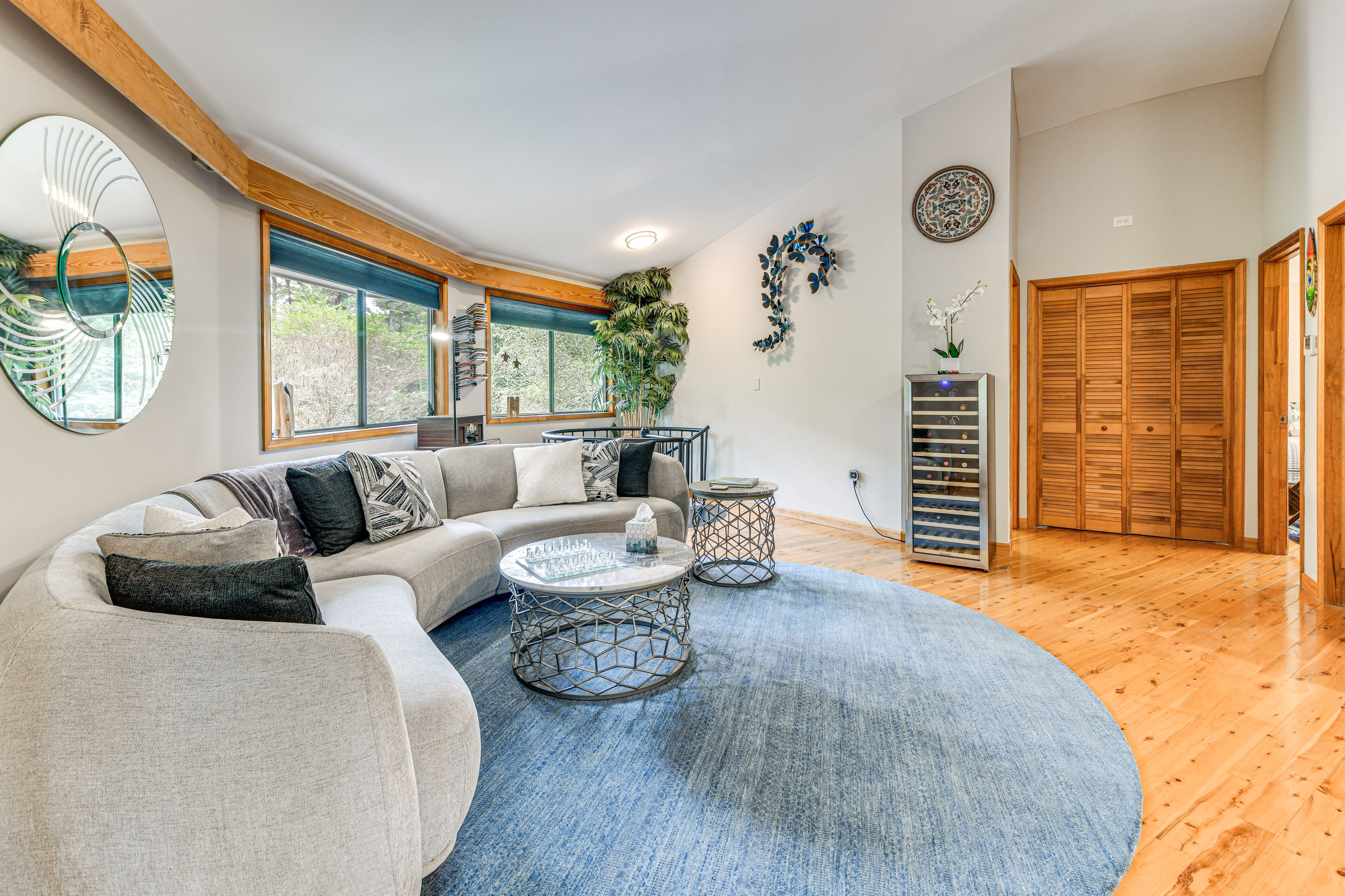 Sitting Room | 2nd Floor