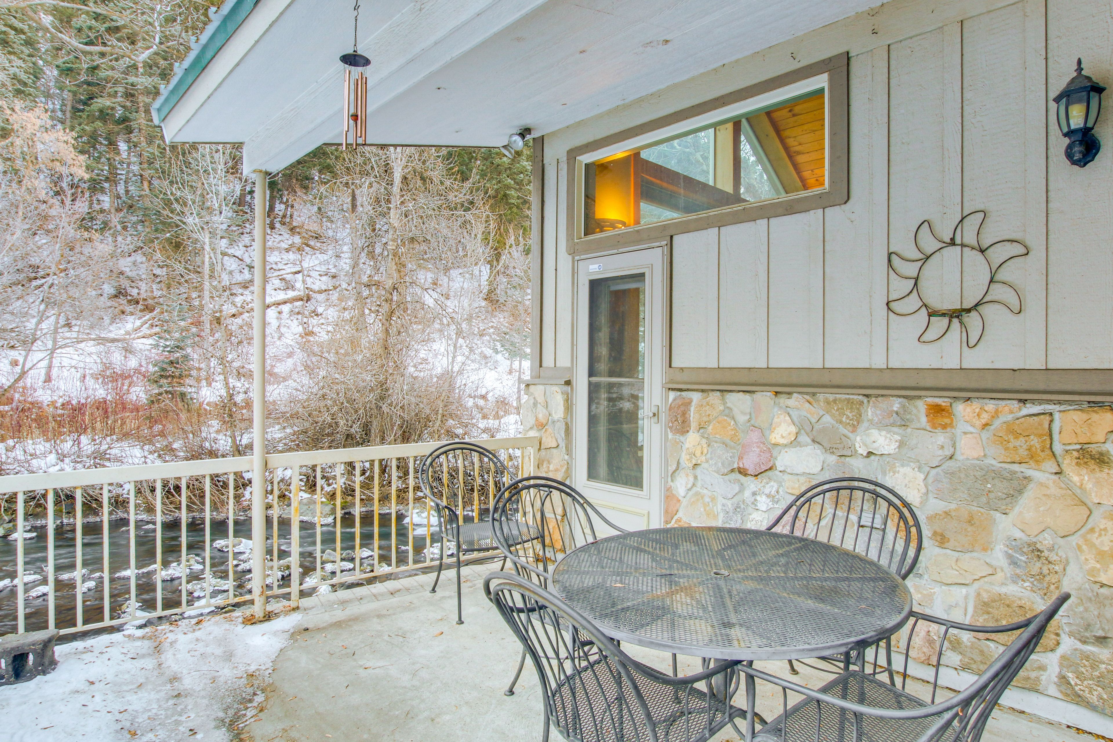Deck | Riverfront