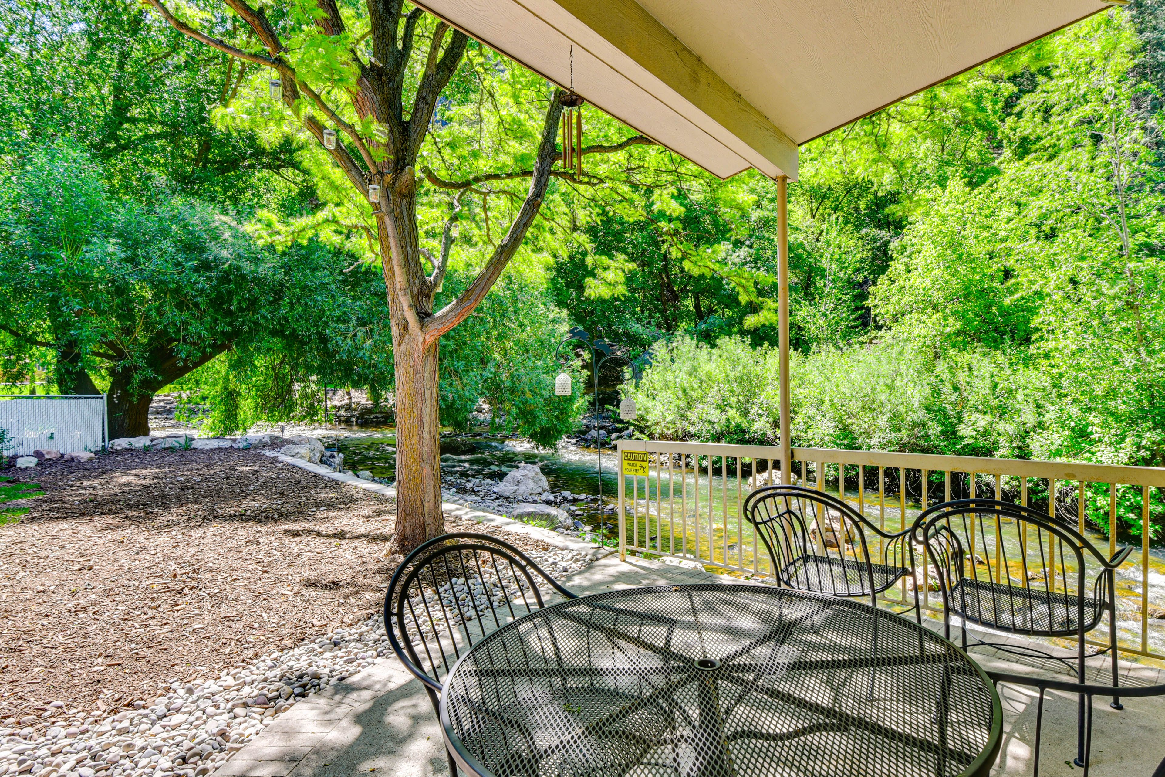 Deck | Outdoor Dining Set