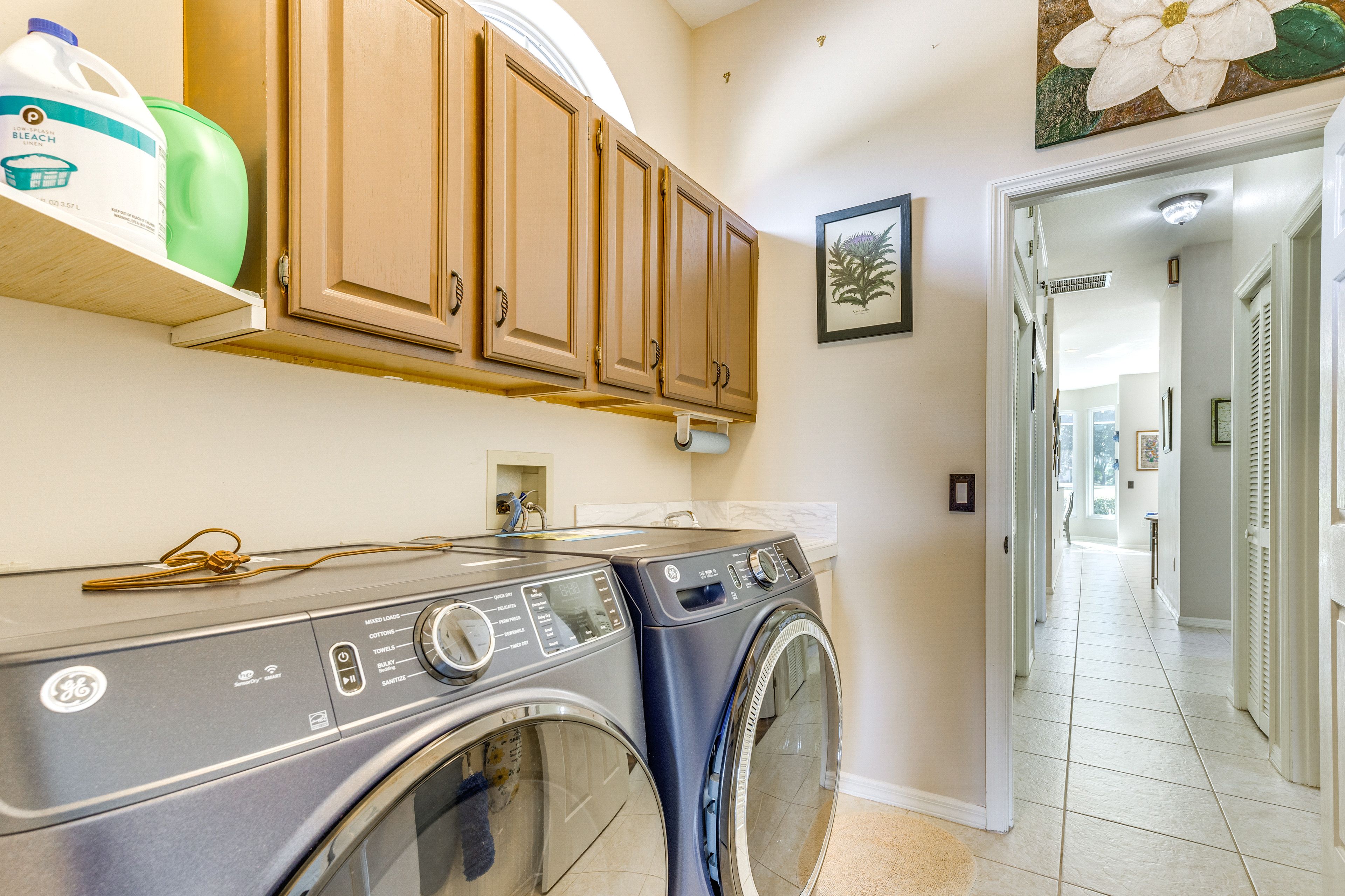 Washer & Dryer | Detergent Provided