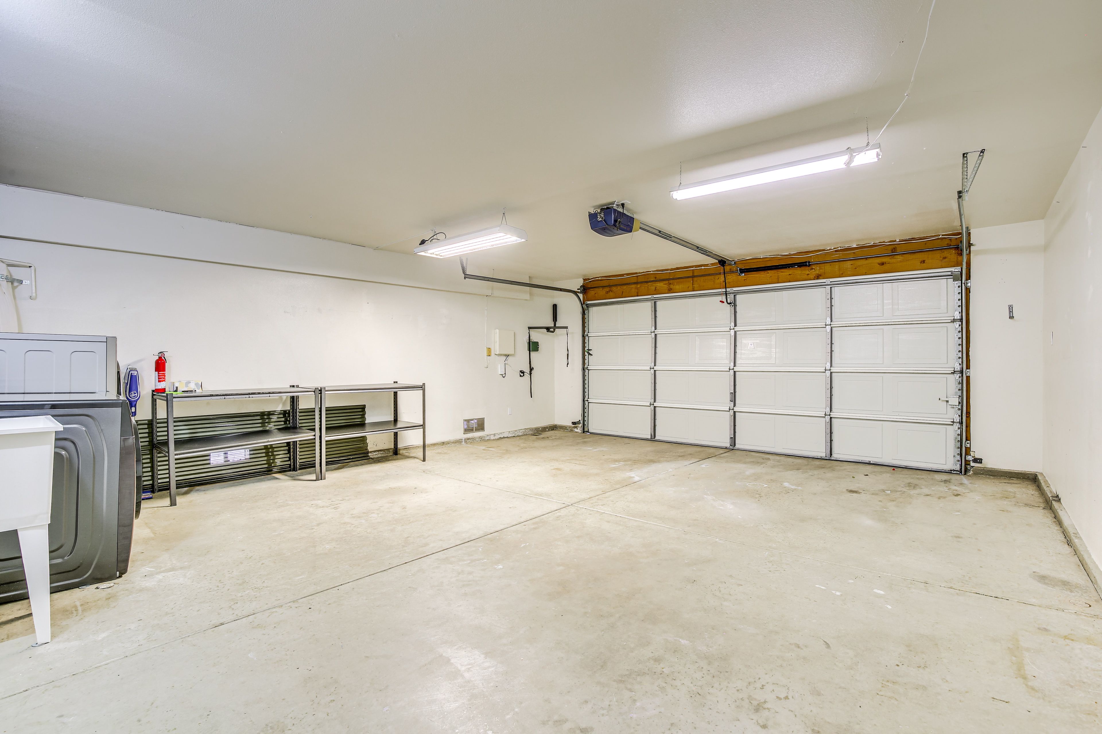 Garage | In-Unit Laundry
