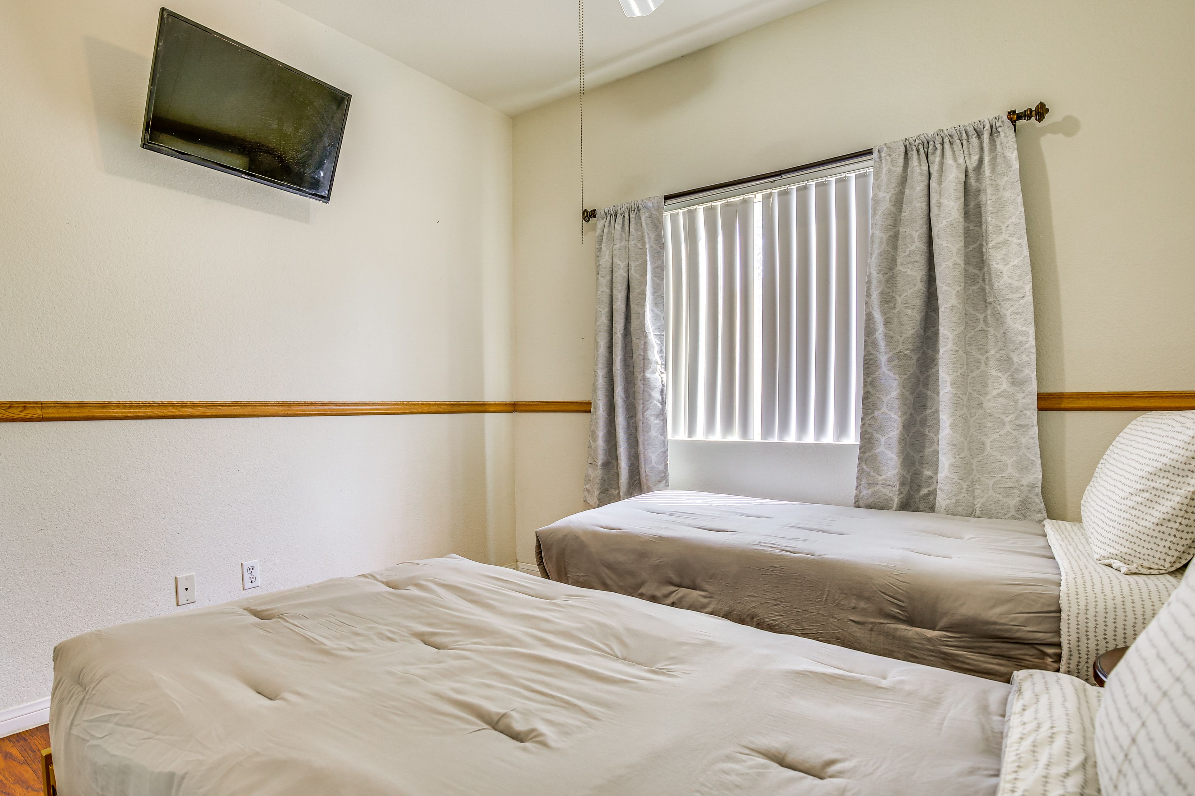 Bedroom 3 | 2 Twin Beds