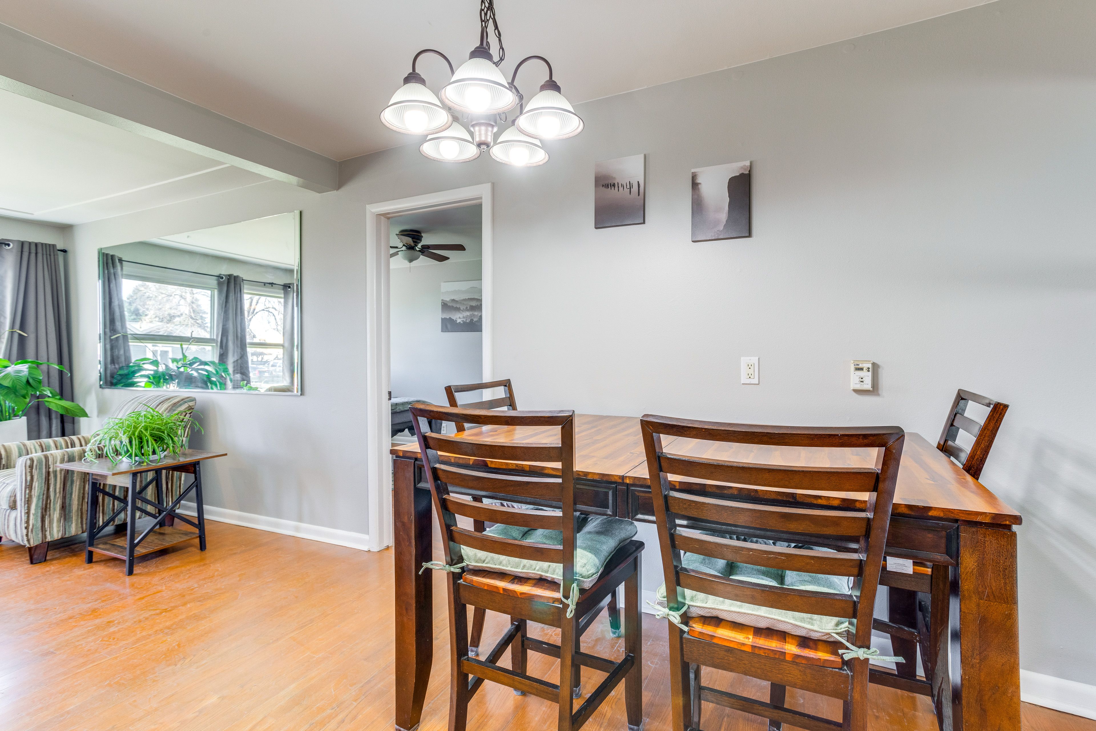 Dining Area | Dishware & Flatware Provided