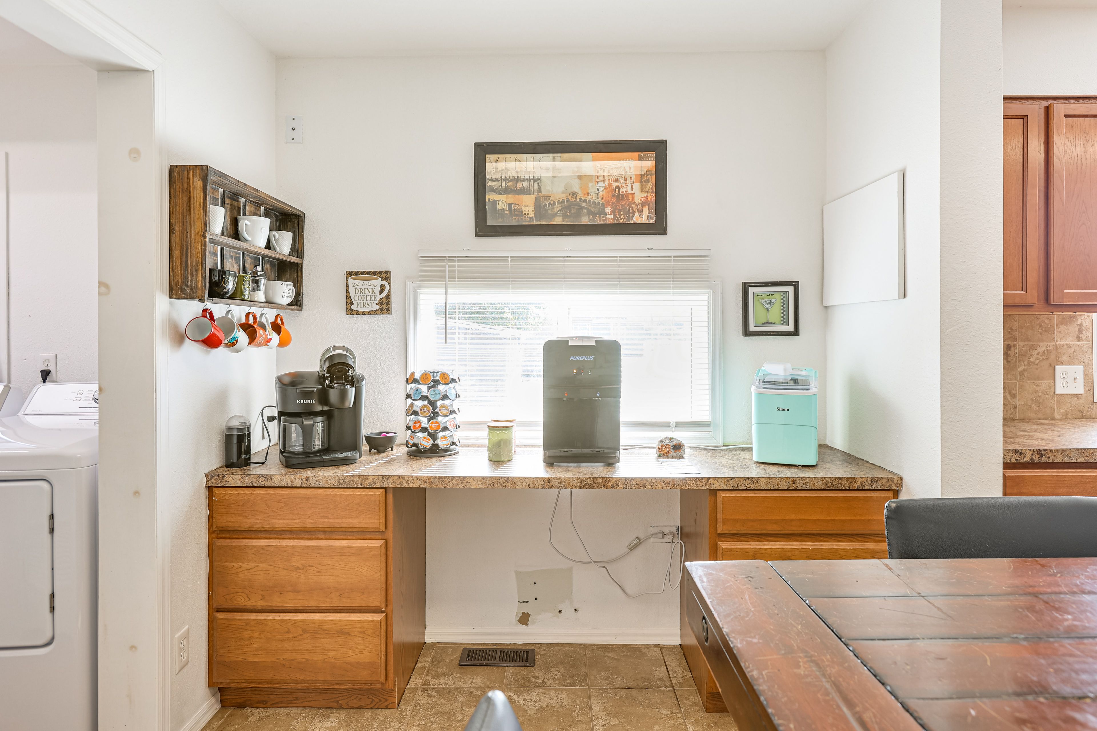 Coffee Station | Single-Serve/Drip Keurig Coffee Maker