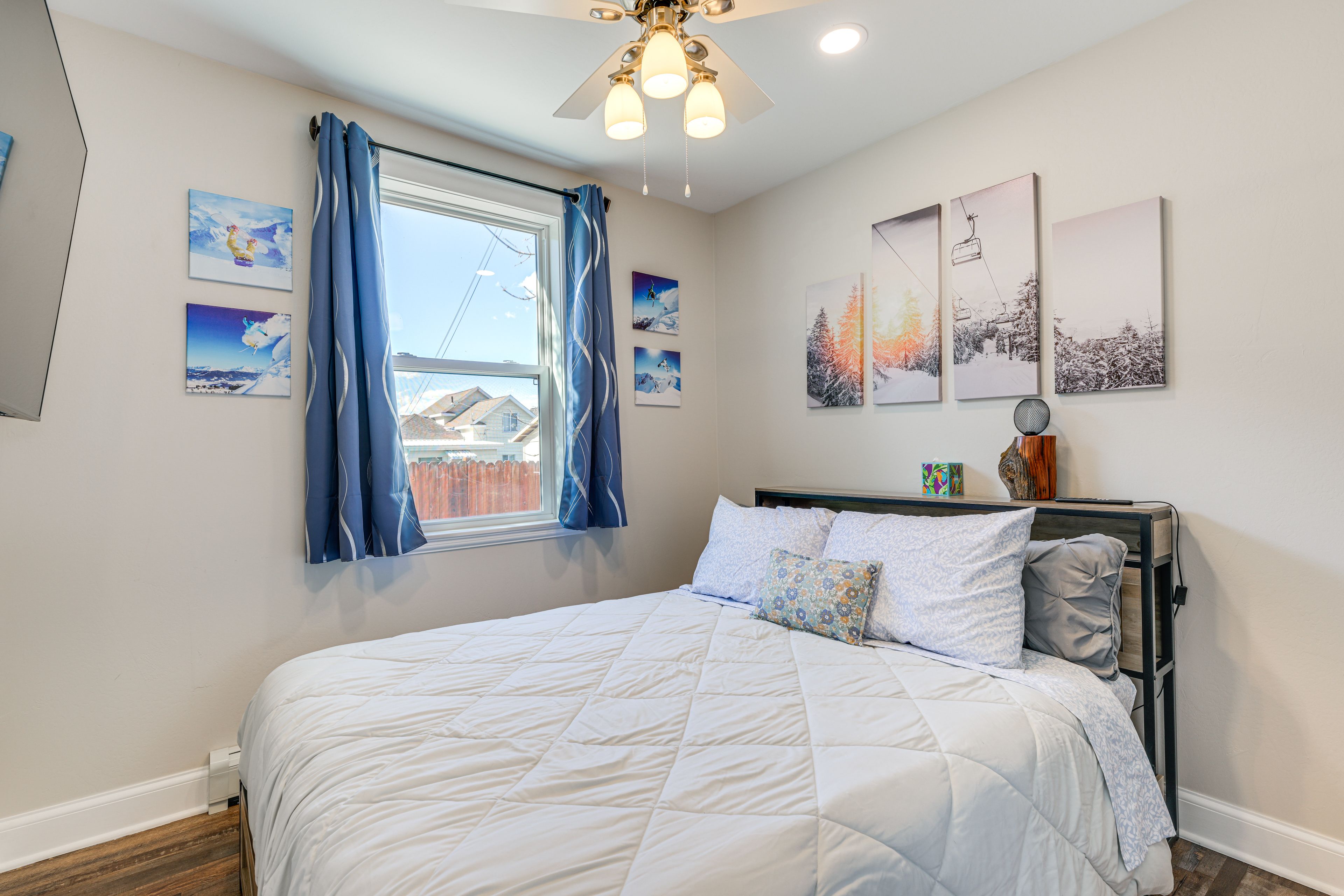 Bedroom 2 | Queen Bed | Hangers