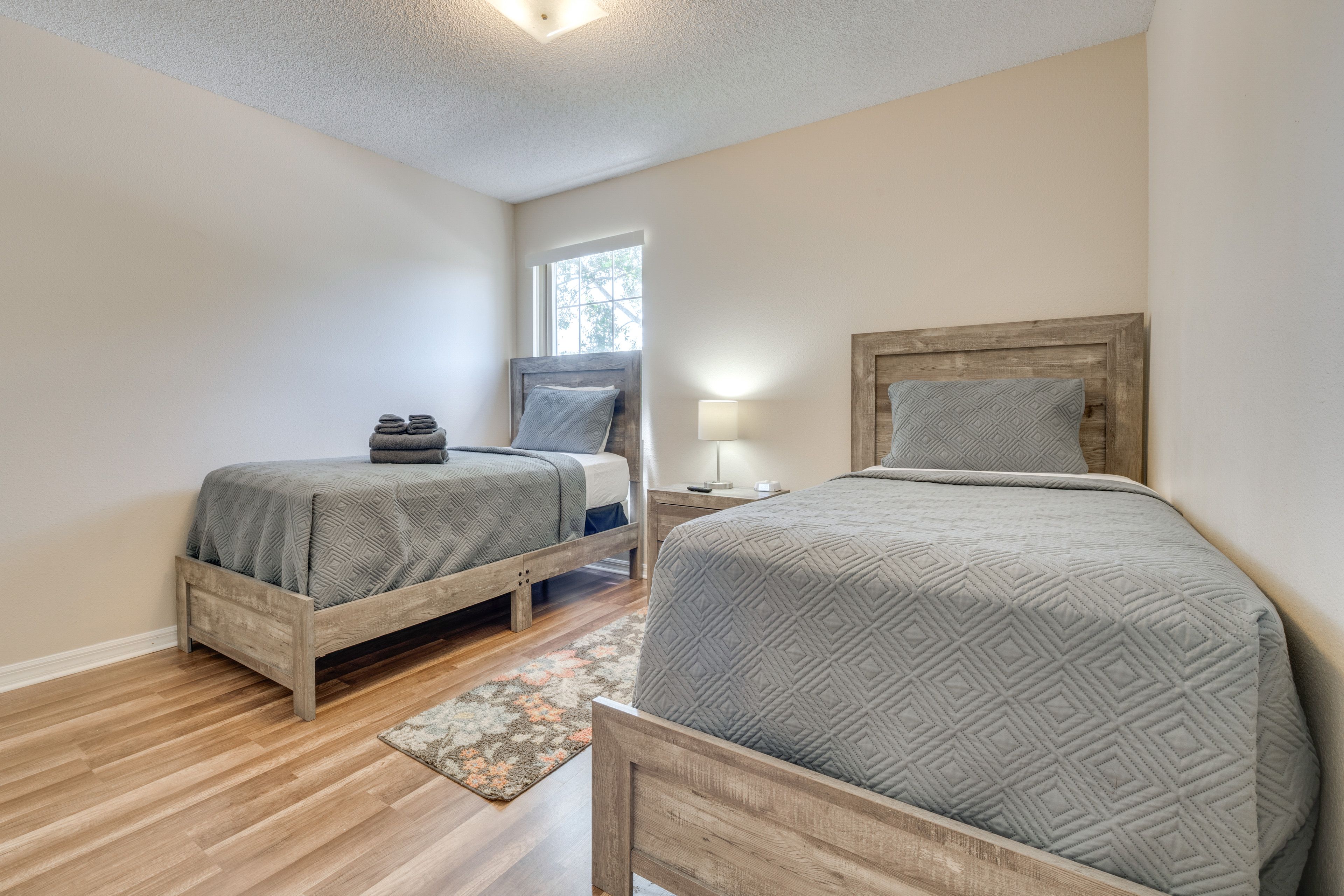 Bedroom 5 | 2 Twin Beds | 2nd Floor