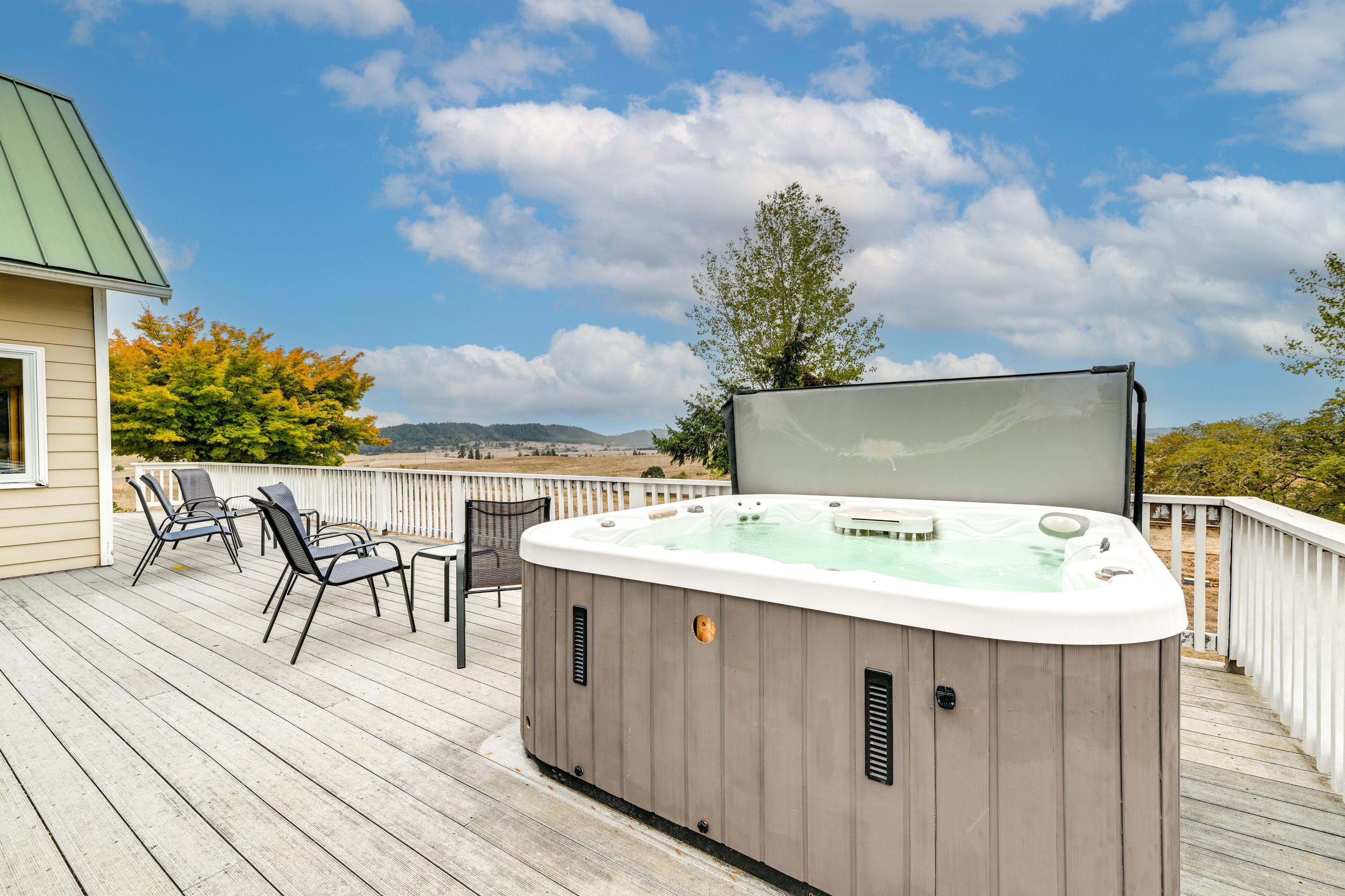 Furnished Deck | Private Hot Tub