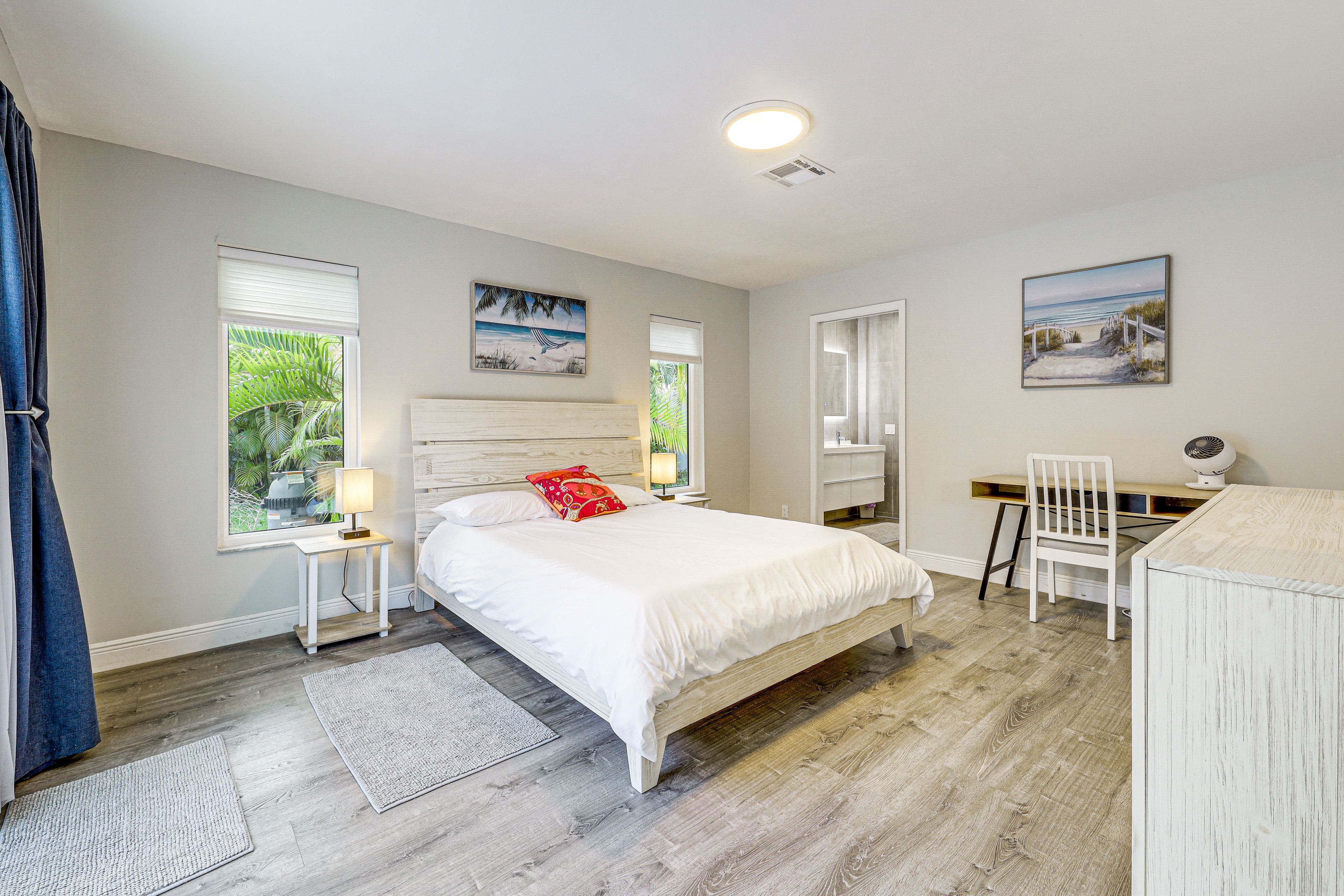 Bedroom 1 | Queen Bed | Laptop-Friendly Workspace