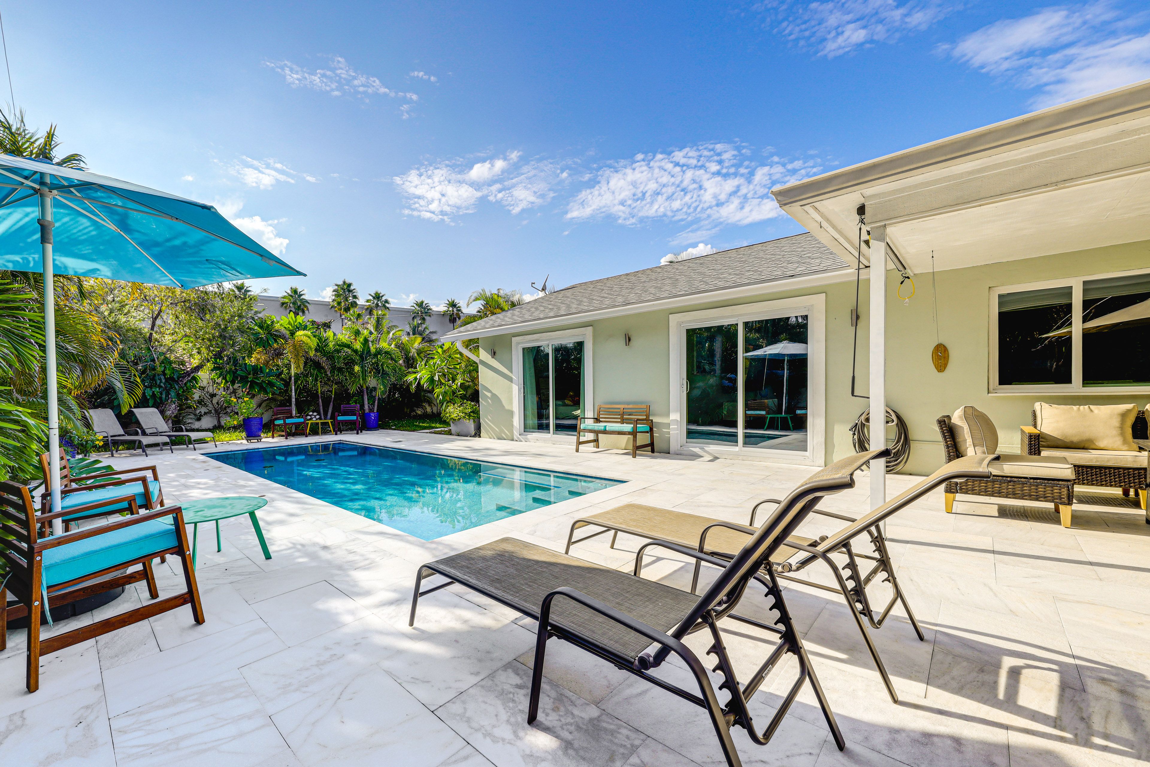 Deerfield Beach Vacation Rental | 3BR | 2BA | 1,700 Sq Ft | 2 Steps Required