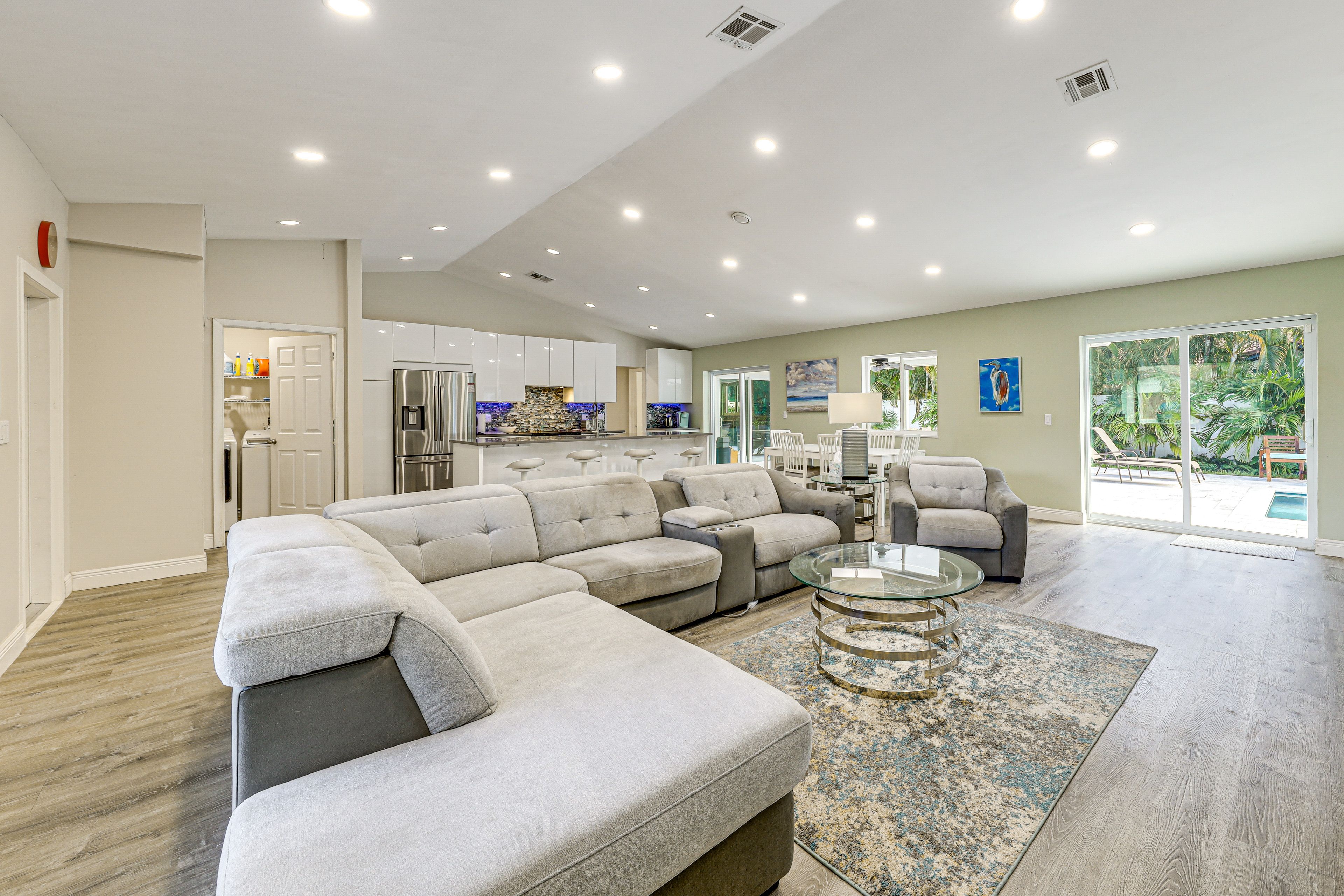 Living Room | Single-Story Home | Central A/C & Heating | Smart TV