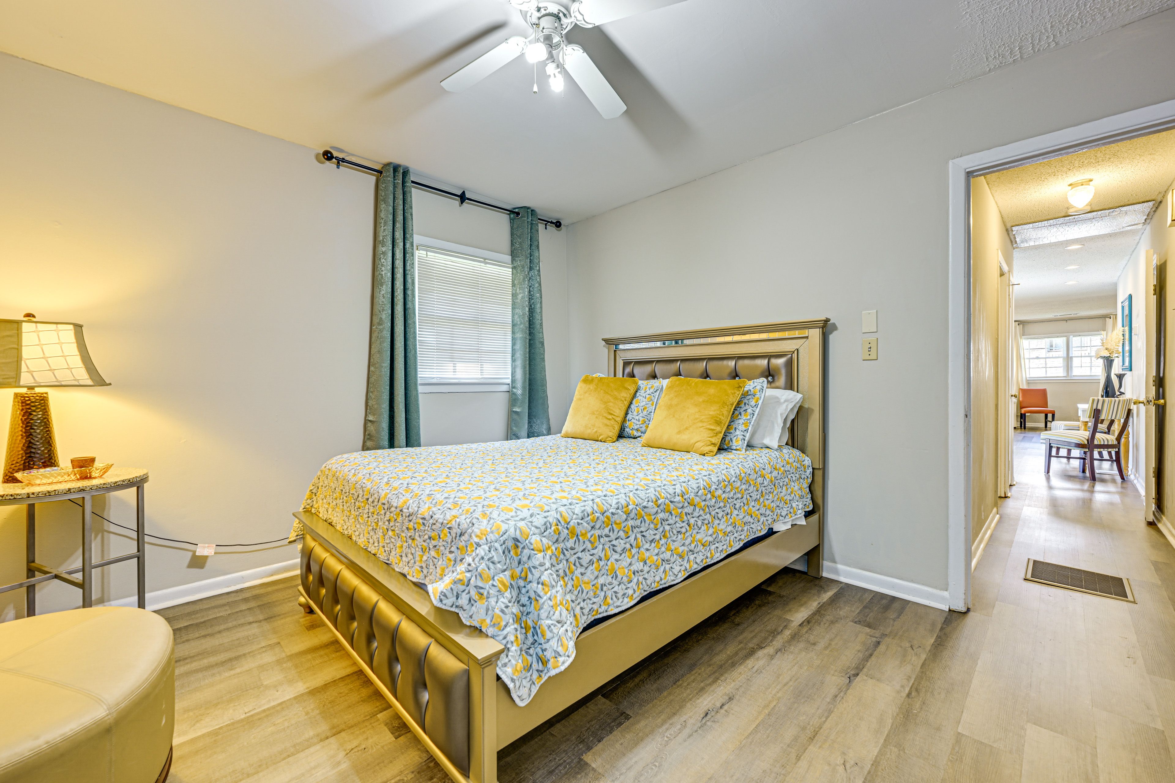 Bedroom 2 | Queen Bed