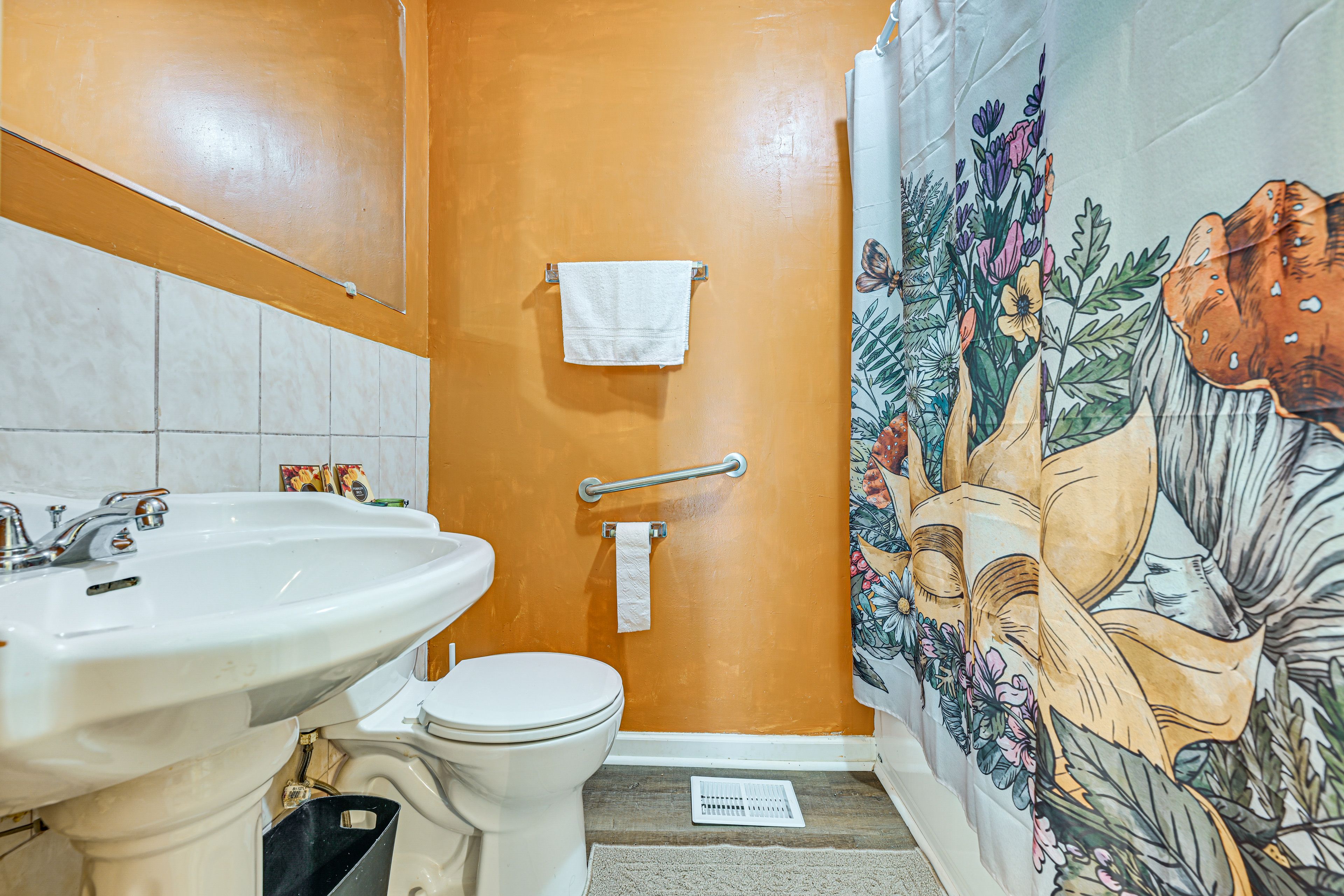 Full Bathroom