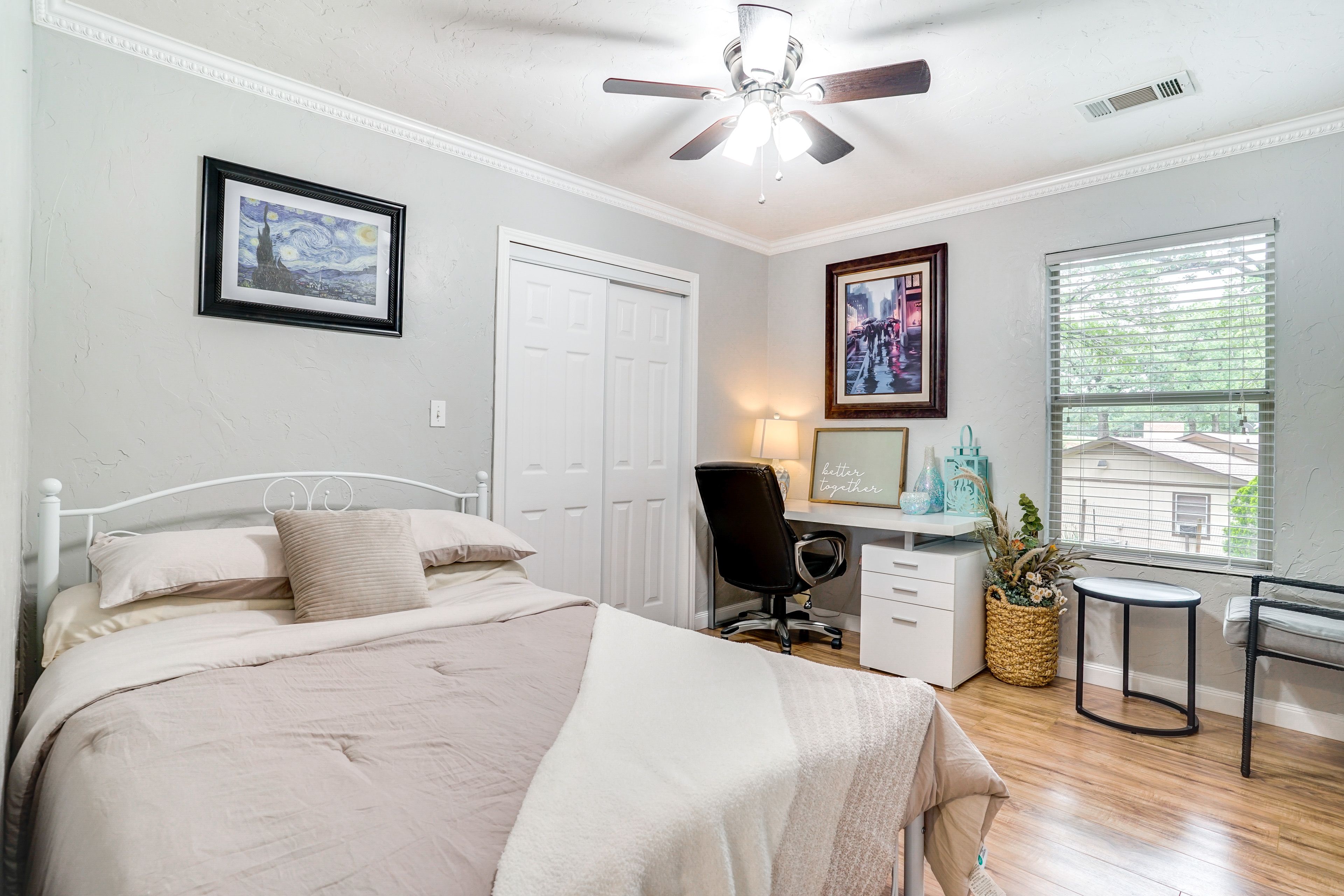 Bedroom 2 | Full Bed | Desk