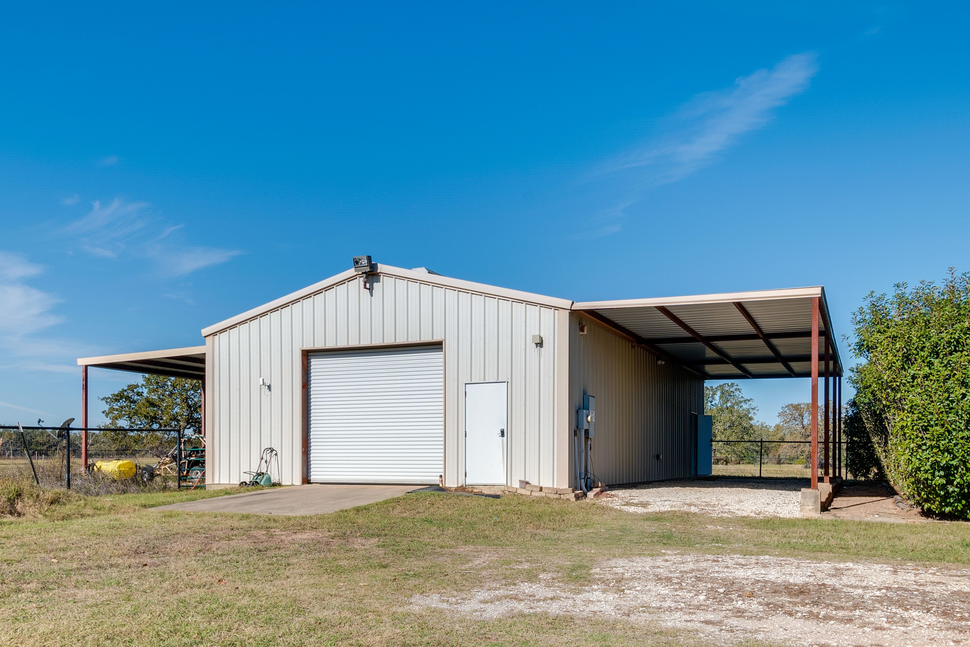 Property Exterior | Single-Story Studio