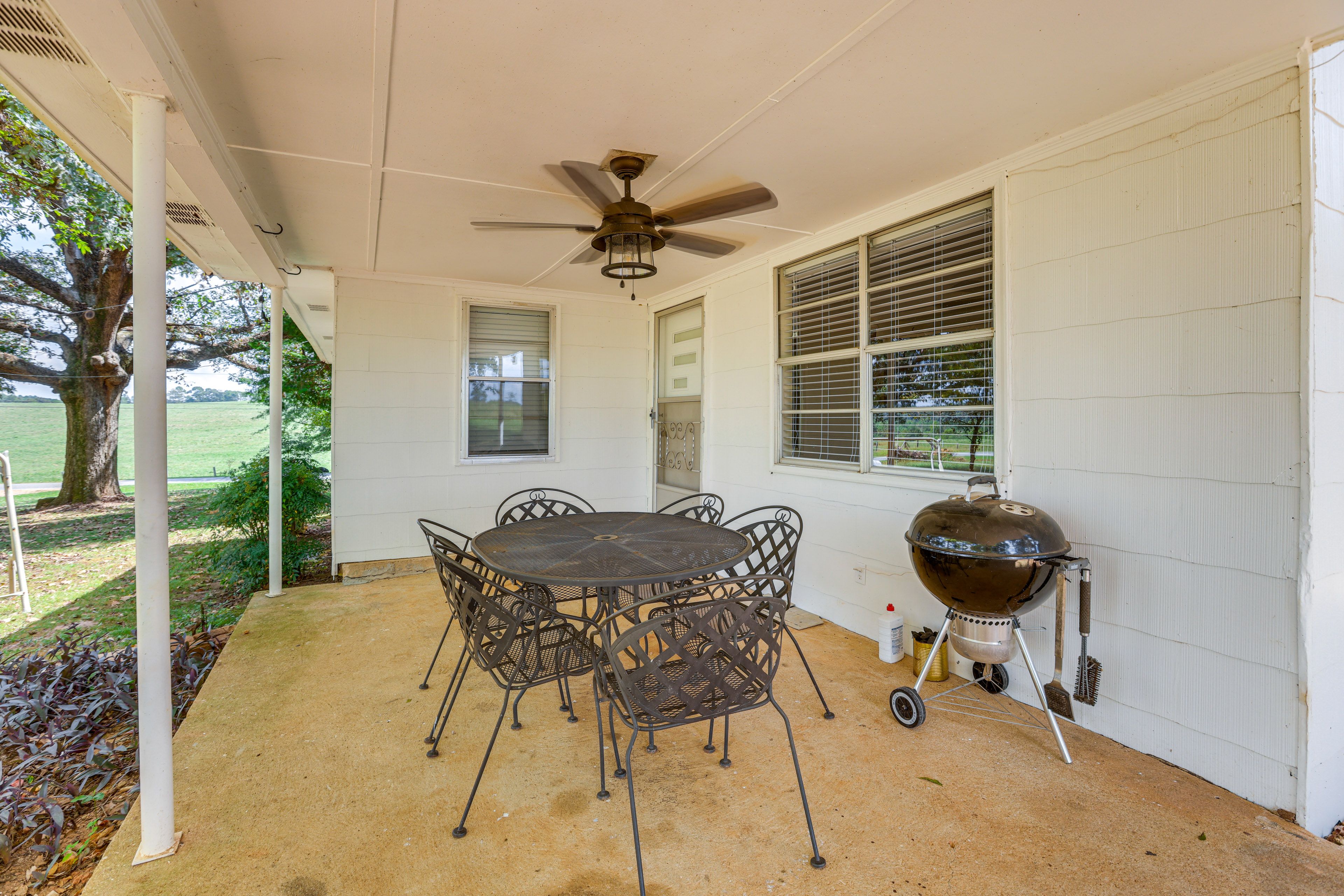 Patio | Charcoal Grill