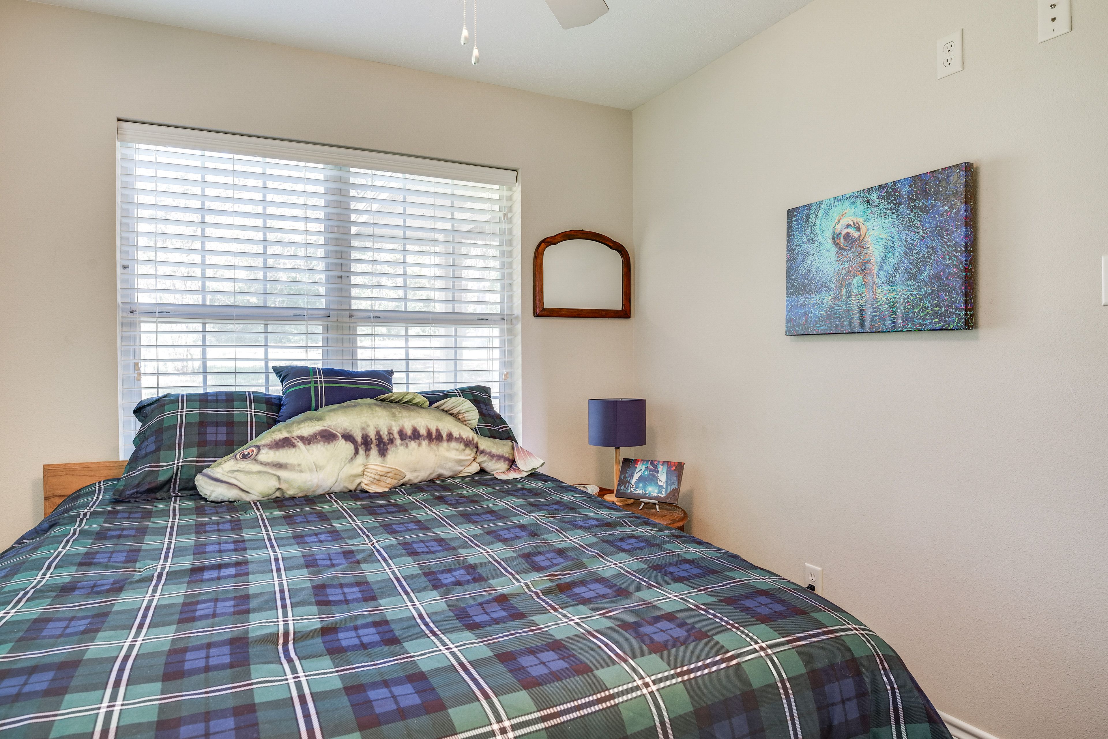 Bedroom 1 | 1st Floor | King Bed | Linens Provided