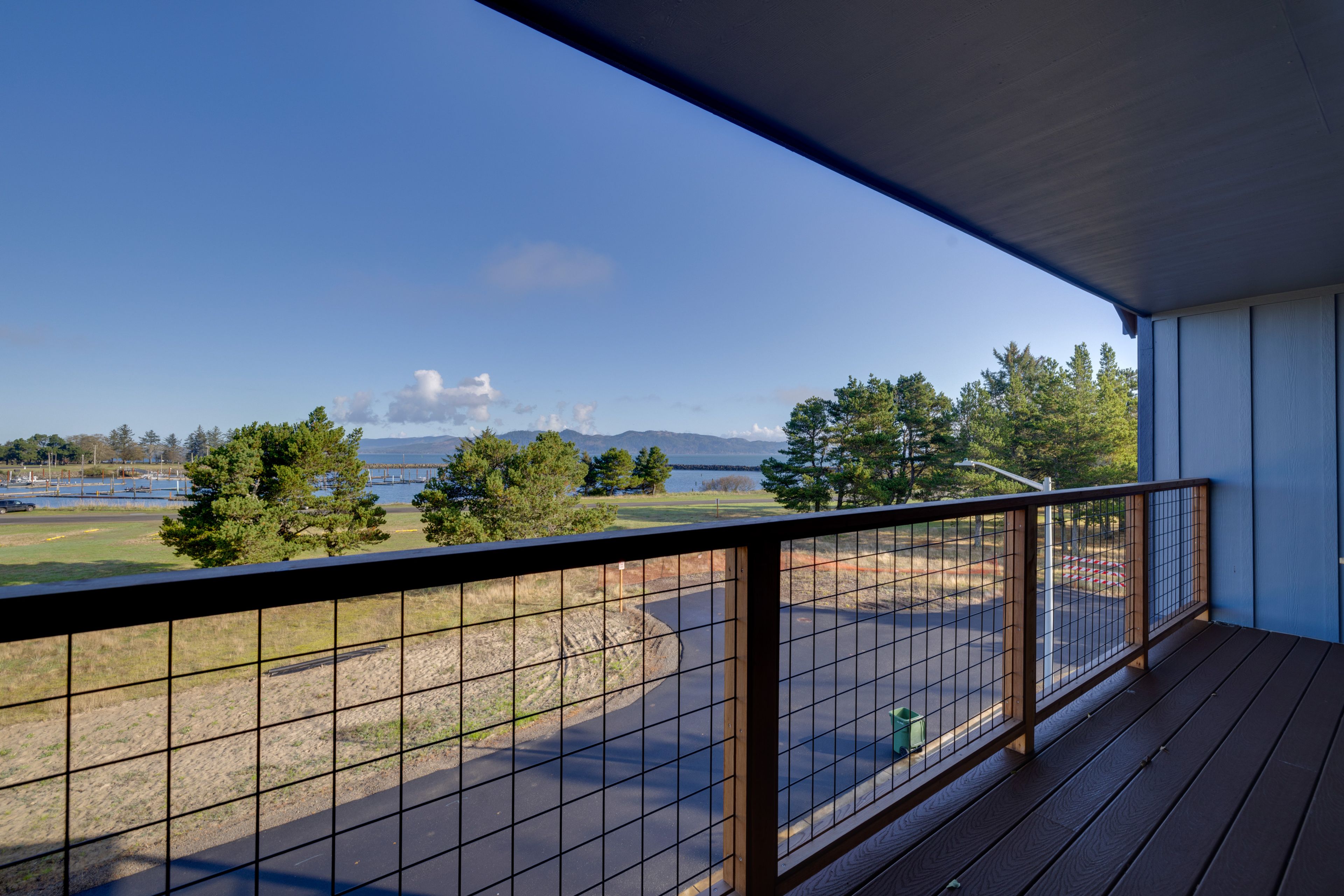 Hammond Vacation Rental | 4BR | 4BA | 2,150 Sq Ft | Stairs Required