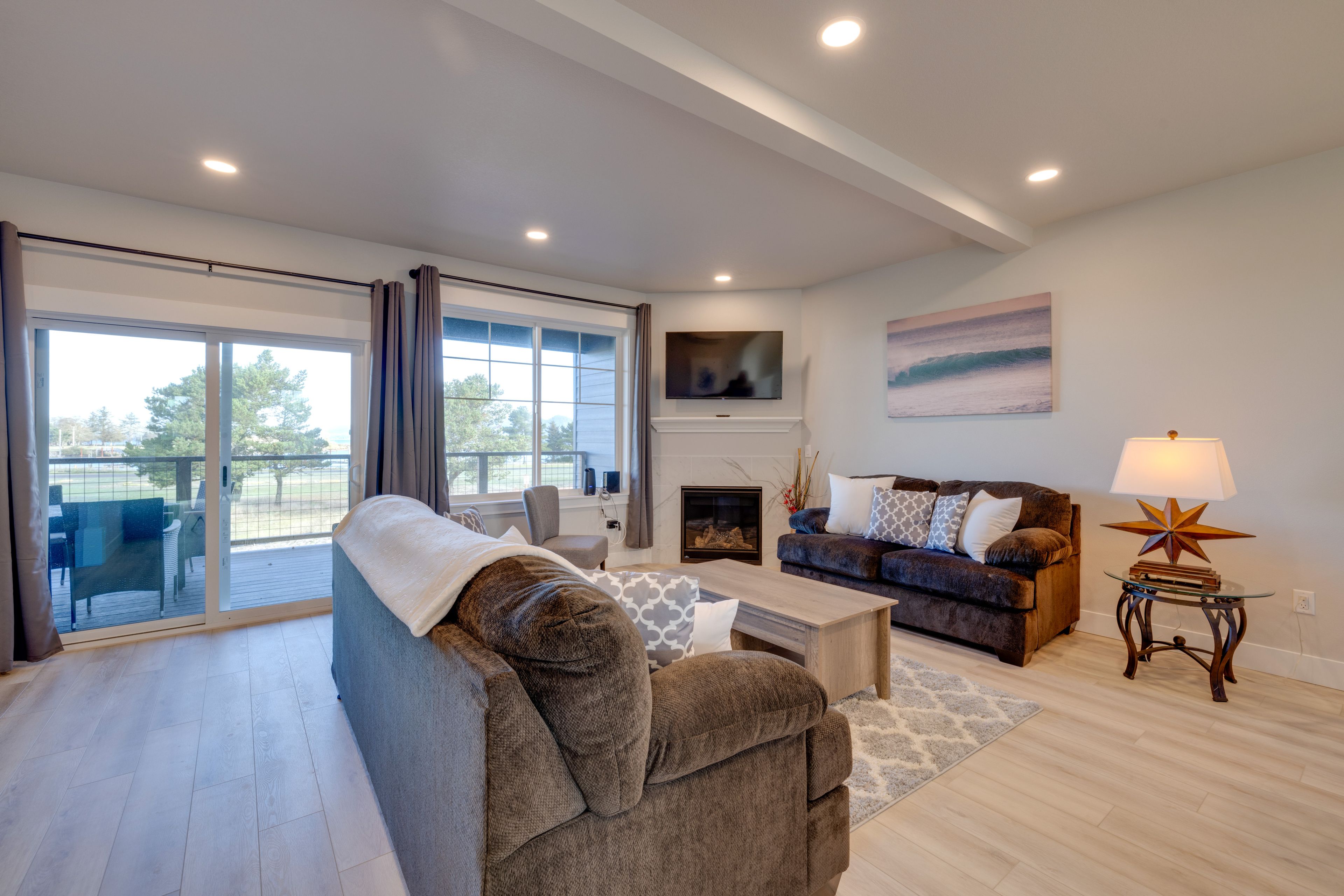 Living Room | Smart TV | 2nd Floor