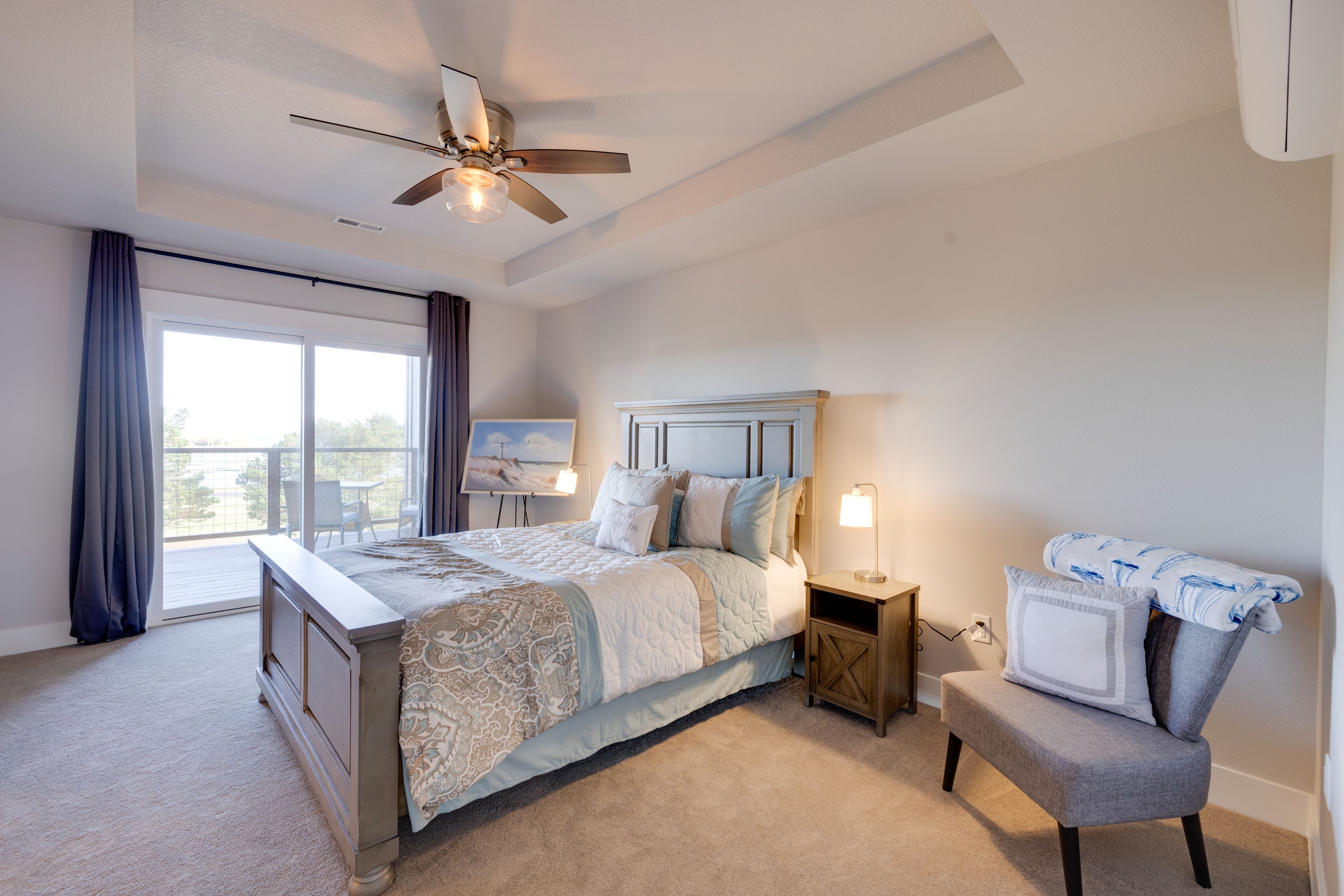 Bedroom Suite | Queen Bed | 3rd Floor