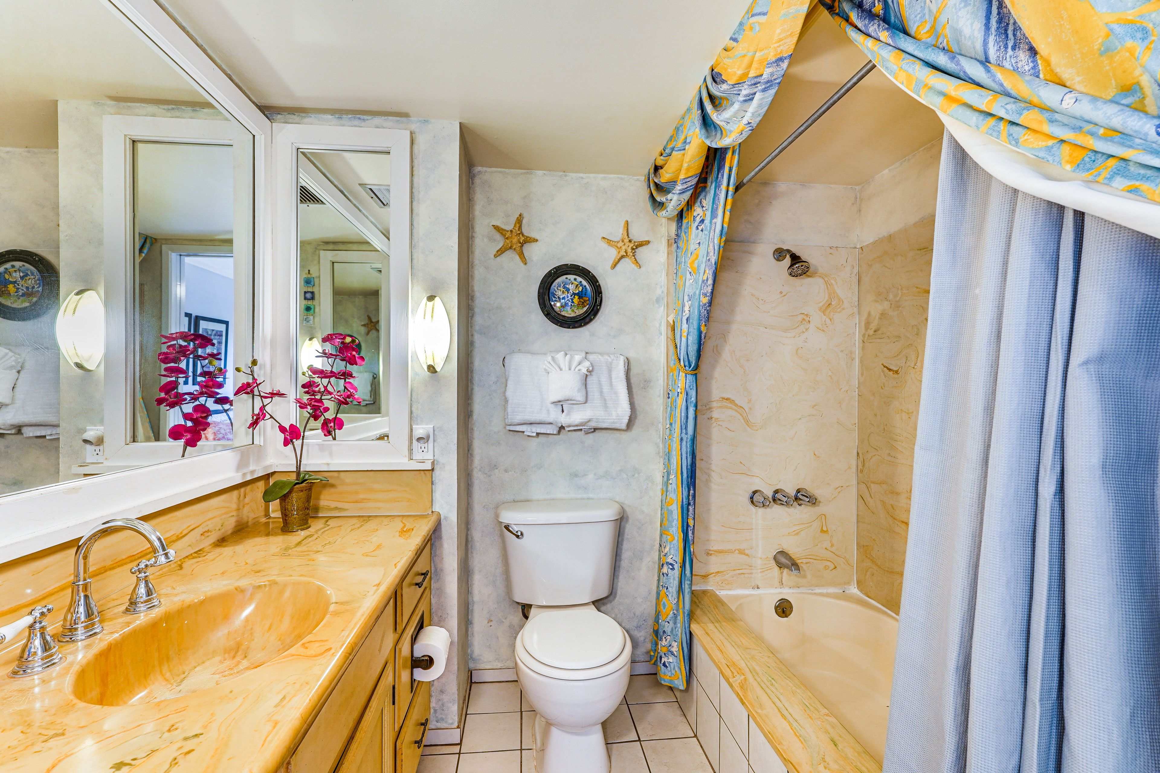 En-Suite Bathroom | Complimentary Toiletries | Hair Dryer