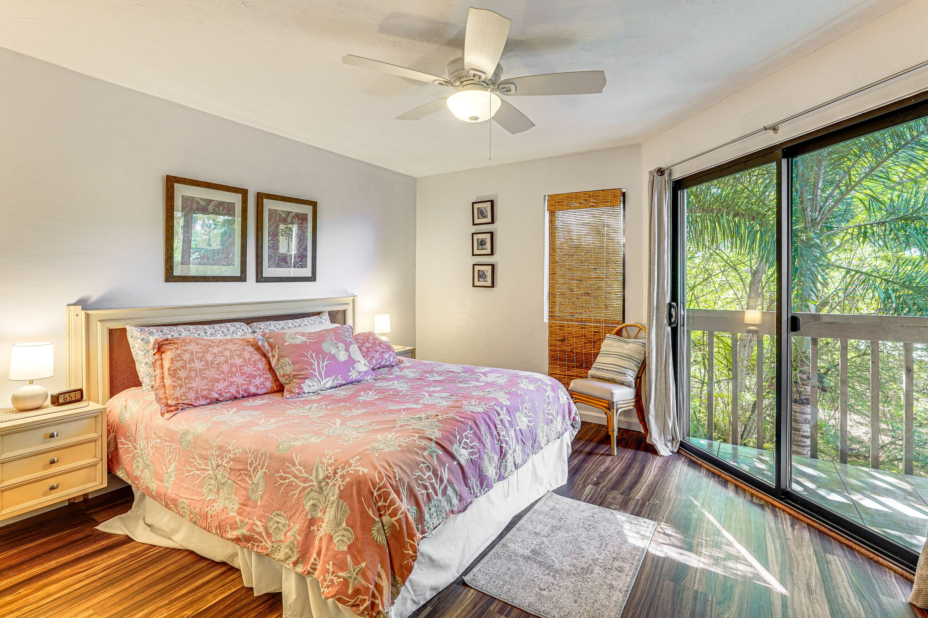 Bedroom 1 | King Bed | Smart TV | Lanai Access | Linens Provided