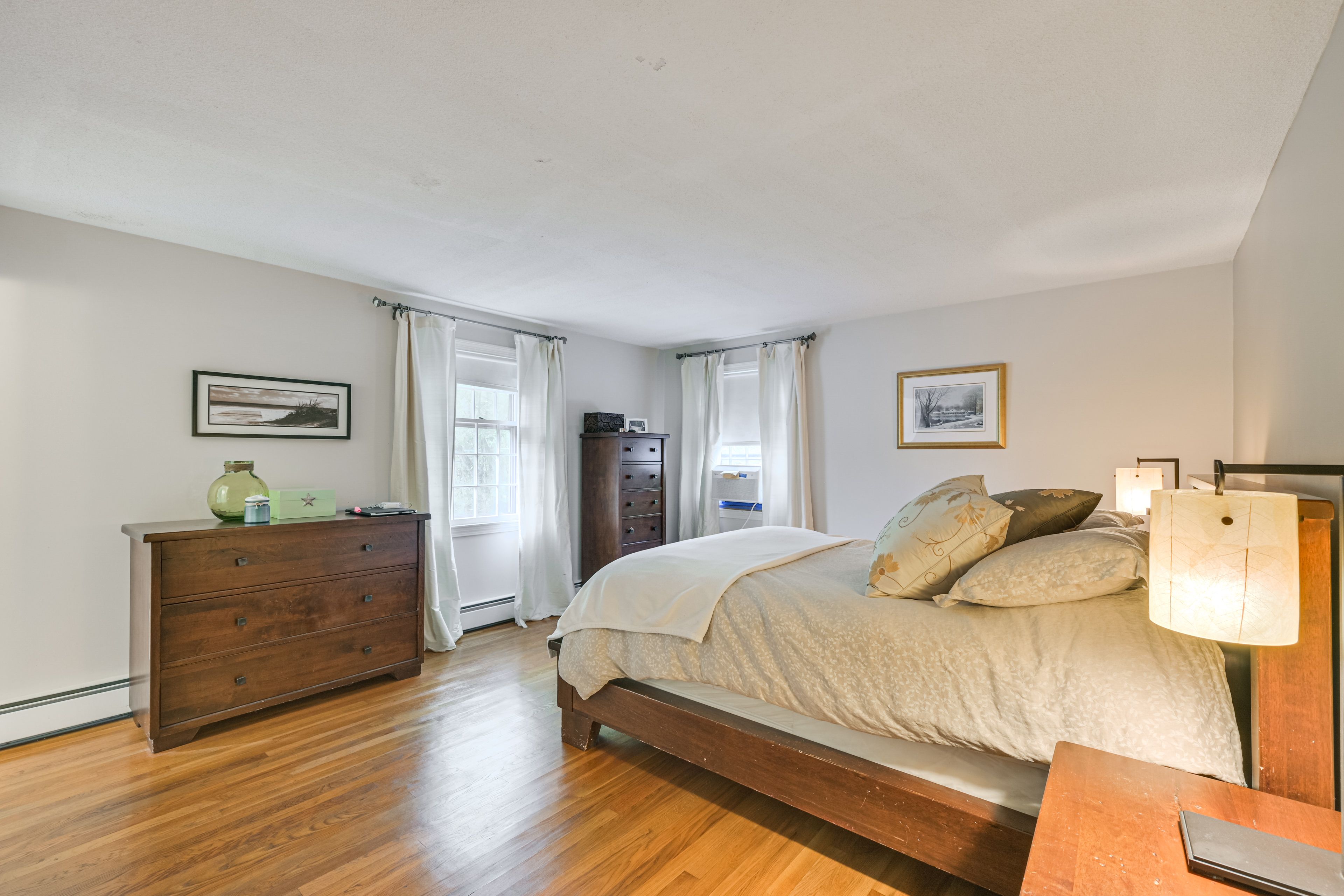 Bedroom 1 | Queen Bed | 2nd Floor