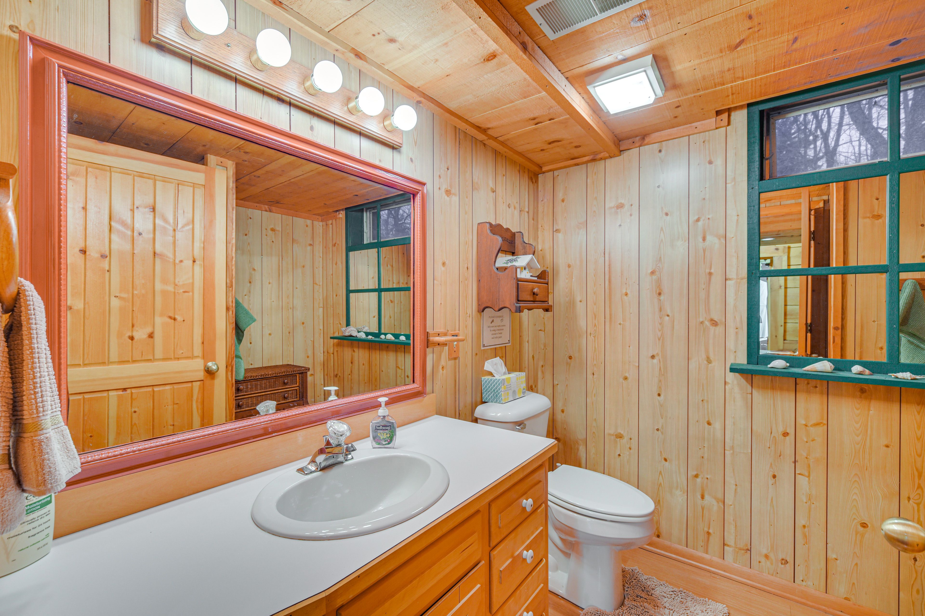 Full Bathroom | Basement