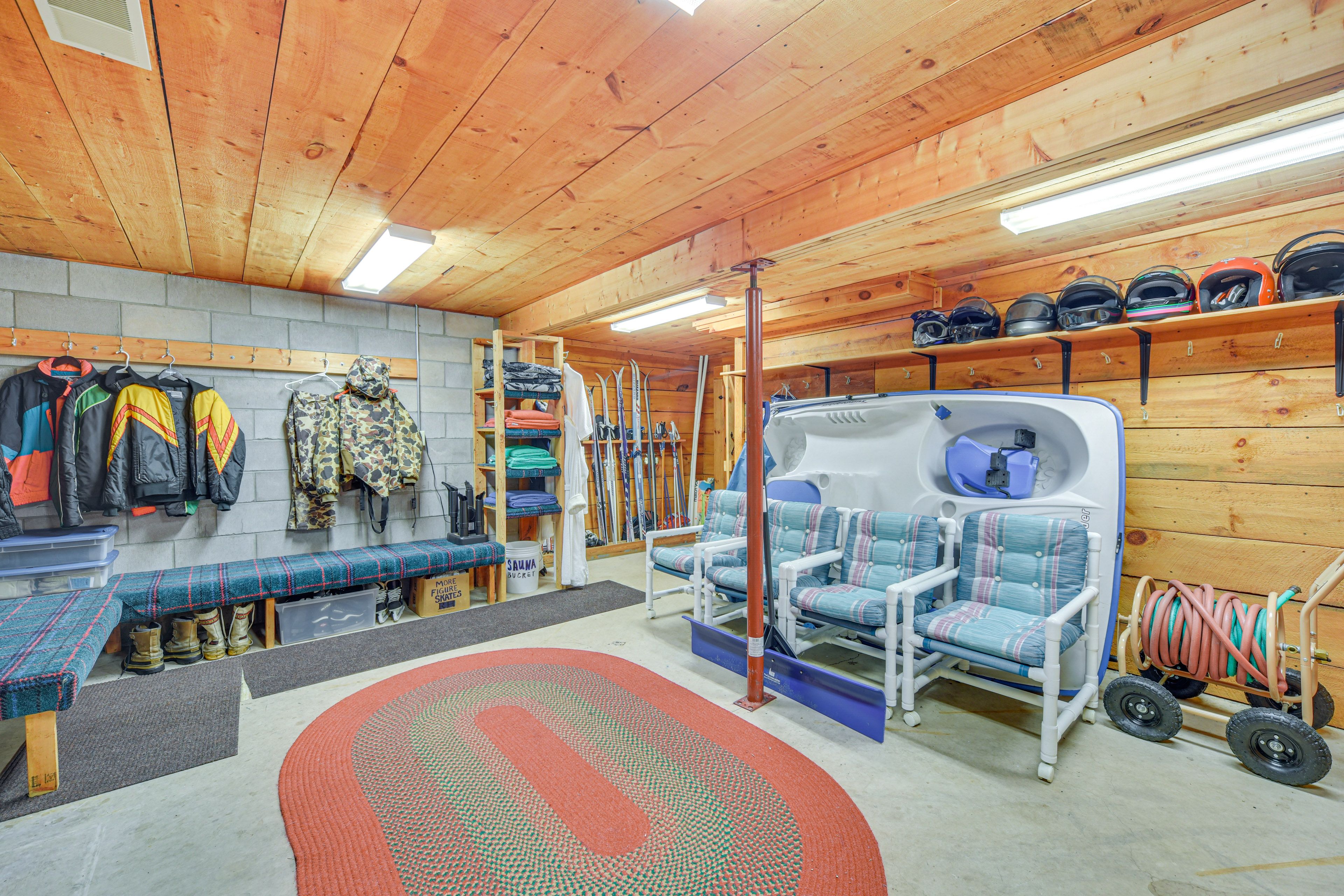 Mudroom | Paddleboat | Life Vests | Basement